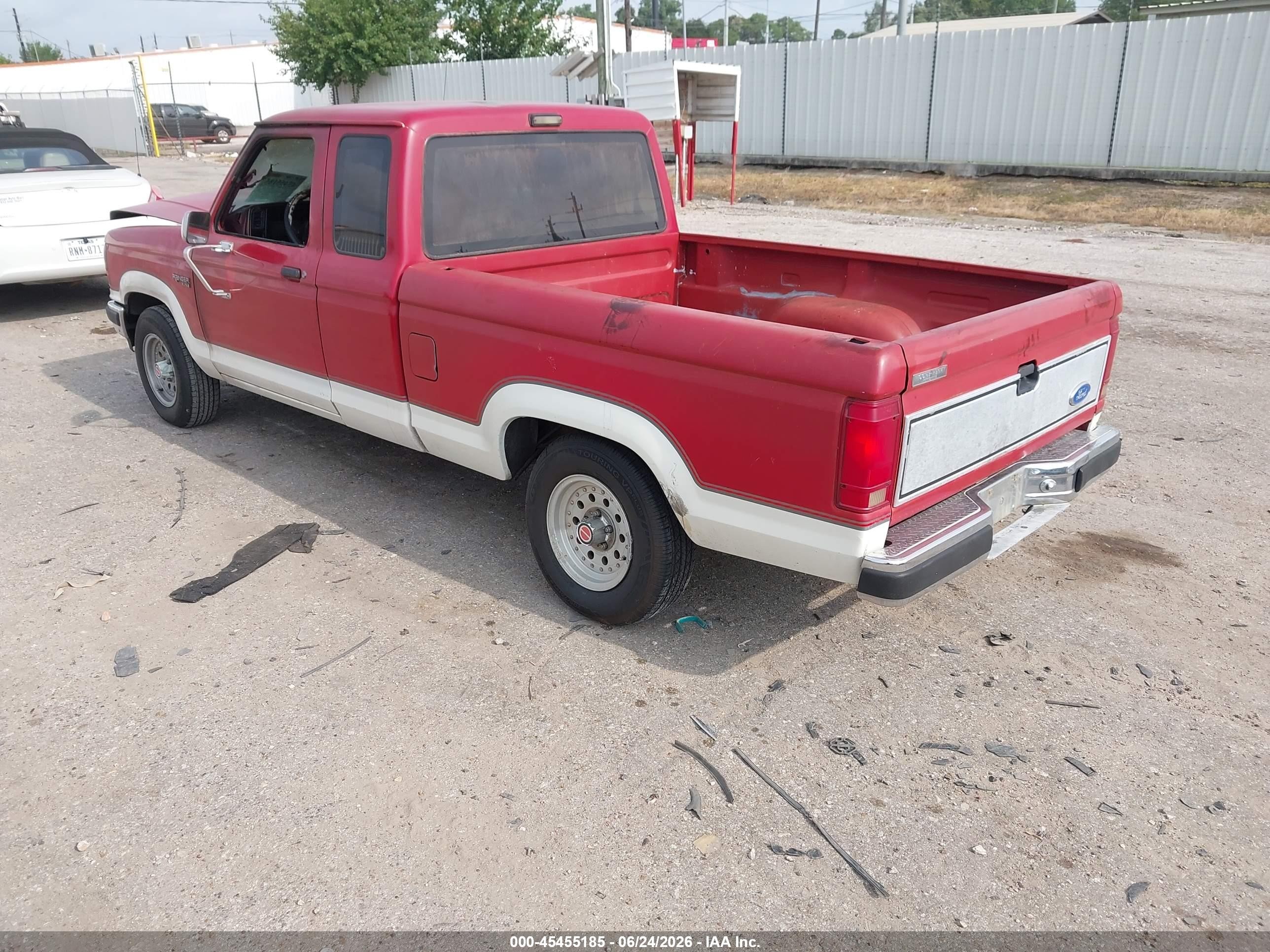 1989 Ford Ranger Super Cab Red vin: 1FTCR14T0KPB46017