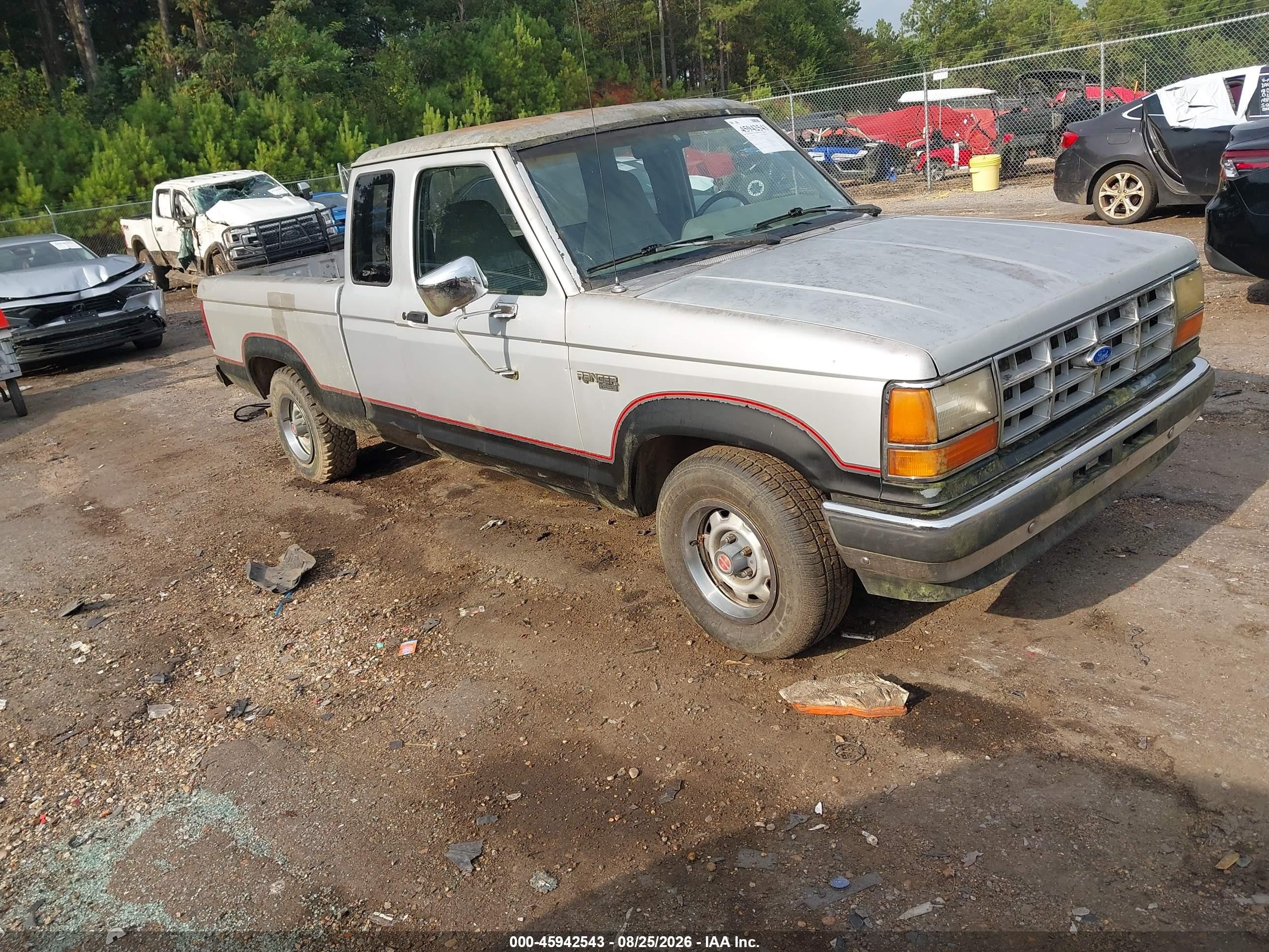1989 Ford Ranger Super Cab Silver vin: 1FTCR14T2KPA90372