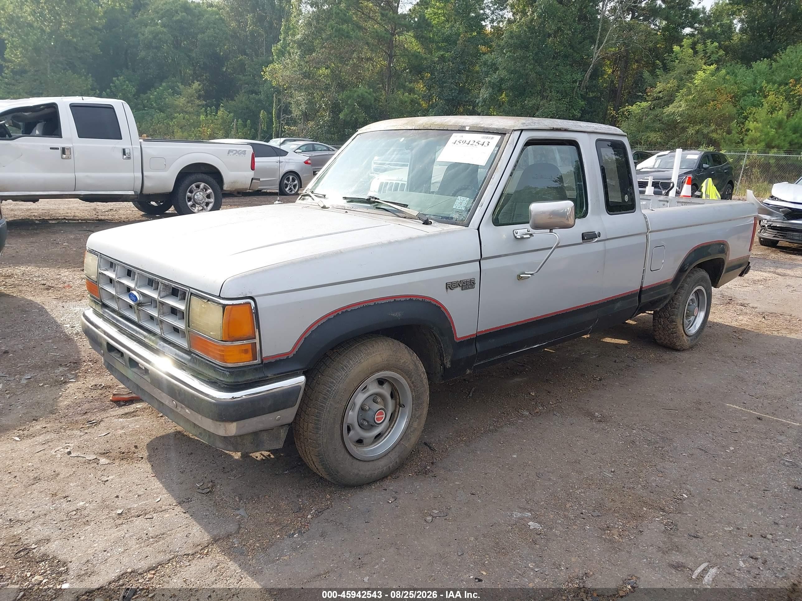 1989 Ford Ranger Super Cab Серебряный vin: 1FTCR14T2KPA90372