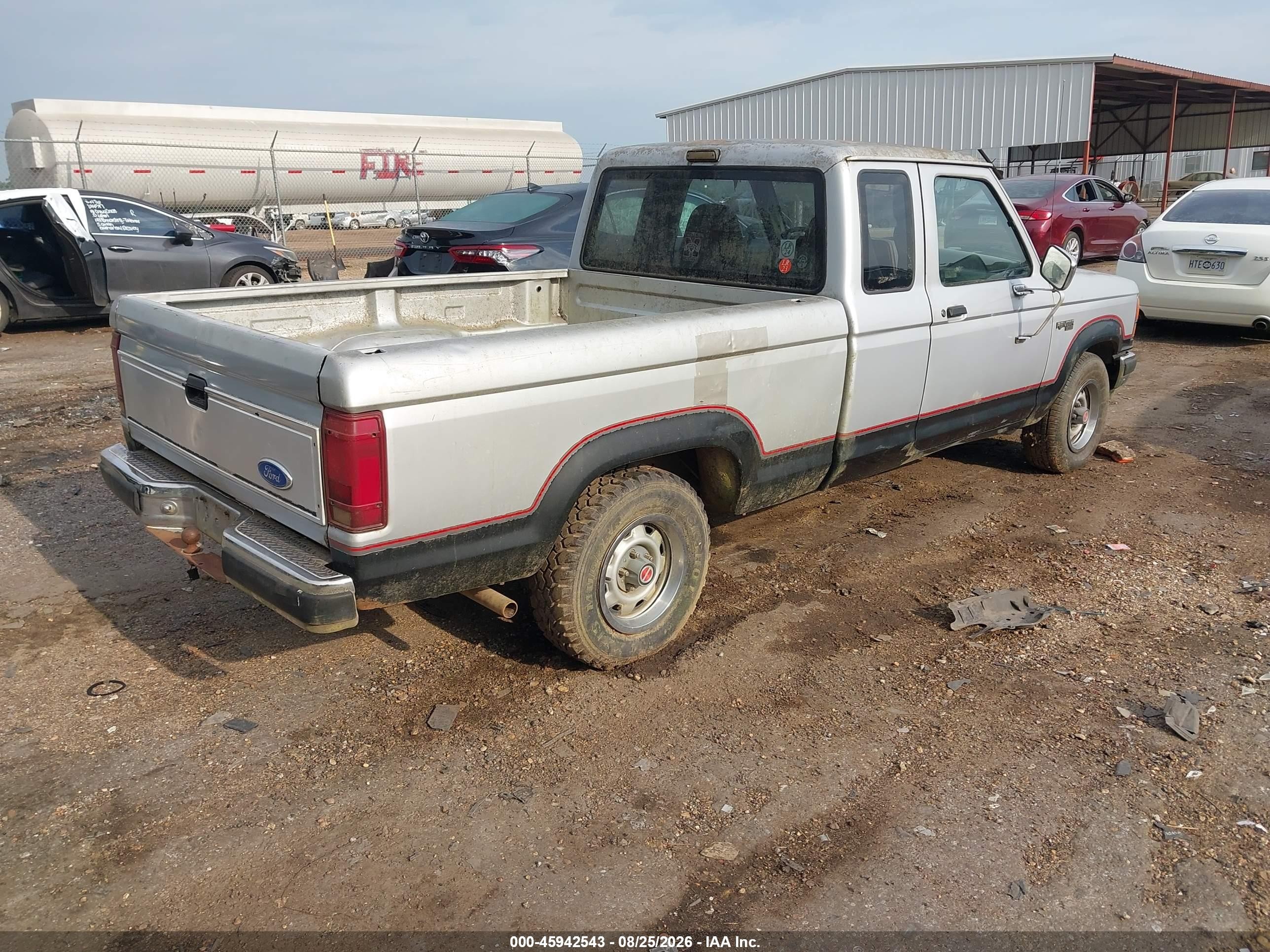 1989 Ford Ranger Super Cab Серебряный vin: 1FTCR14T2KPA90372