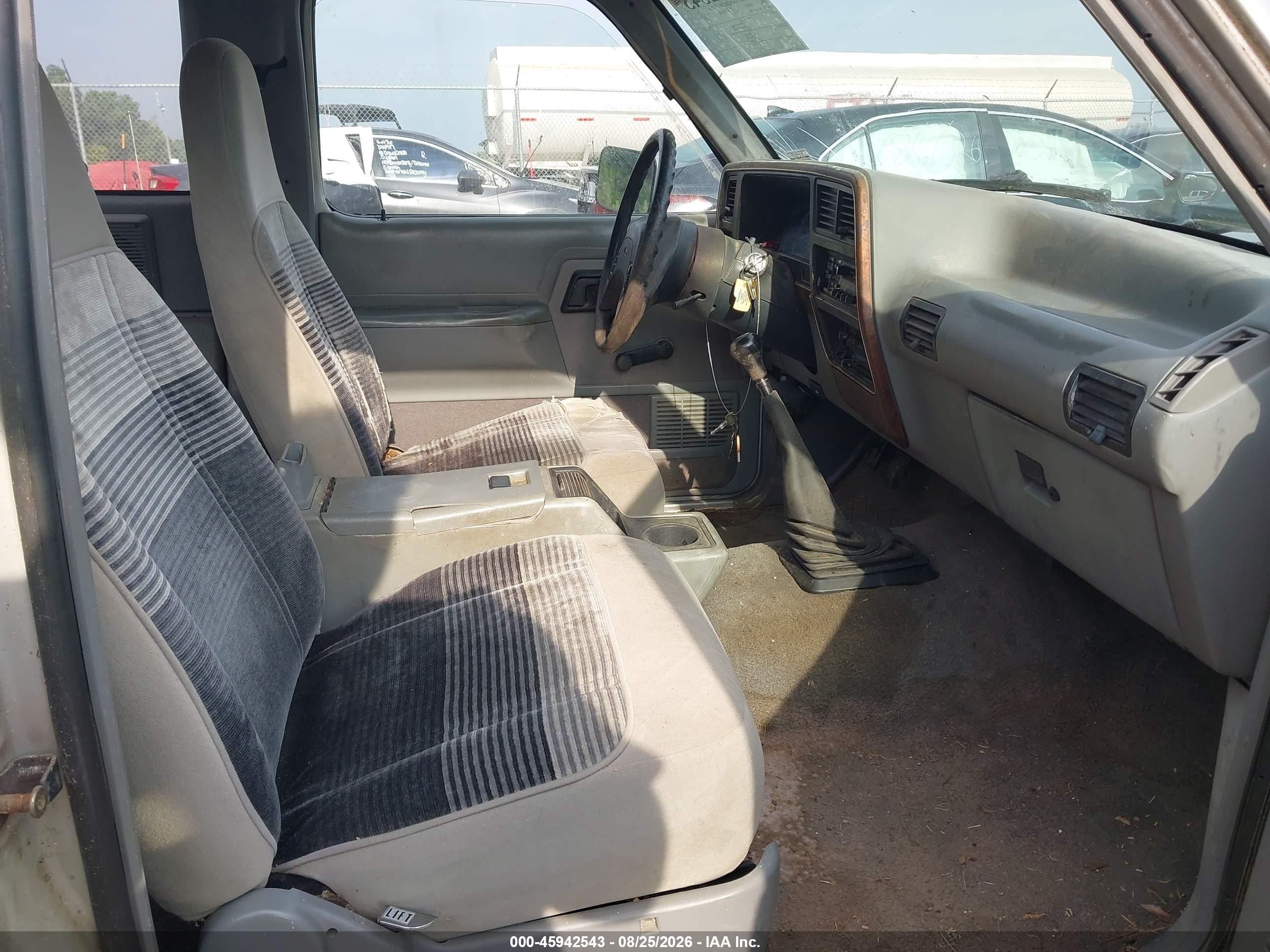 1989 Ford Ranger Super Cab Серебряный vin: 1FTCR14T2KPA90372