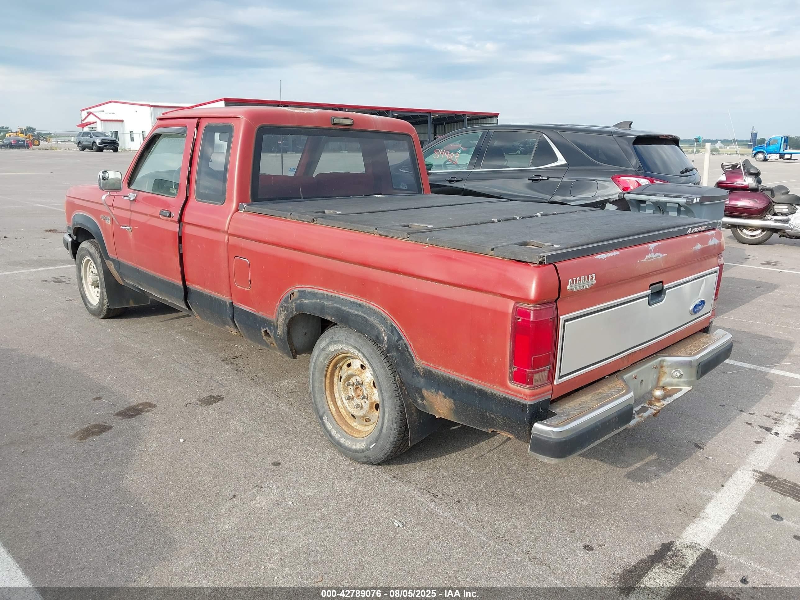 1989 Ford Ranger Super Cab Red vin: 1FTCR14T4KPA64260