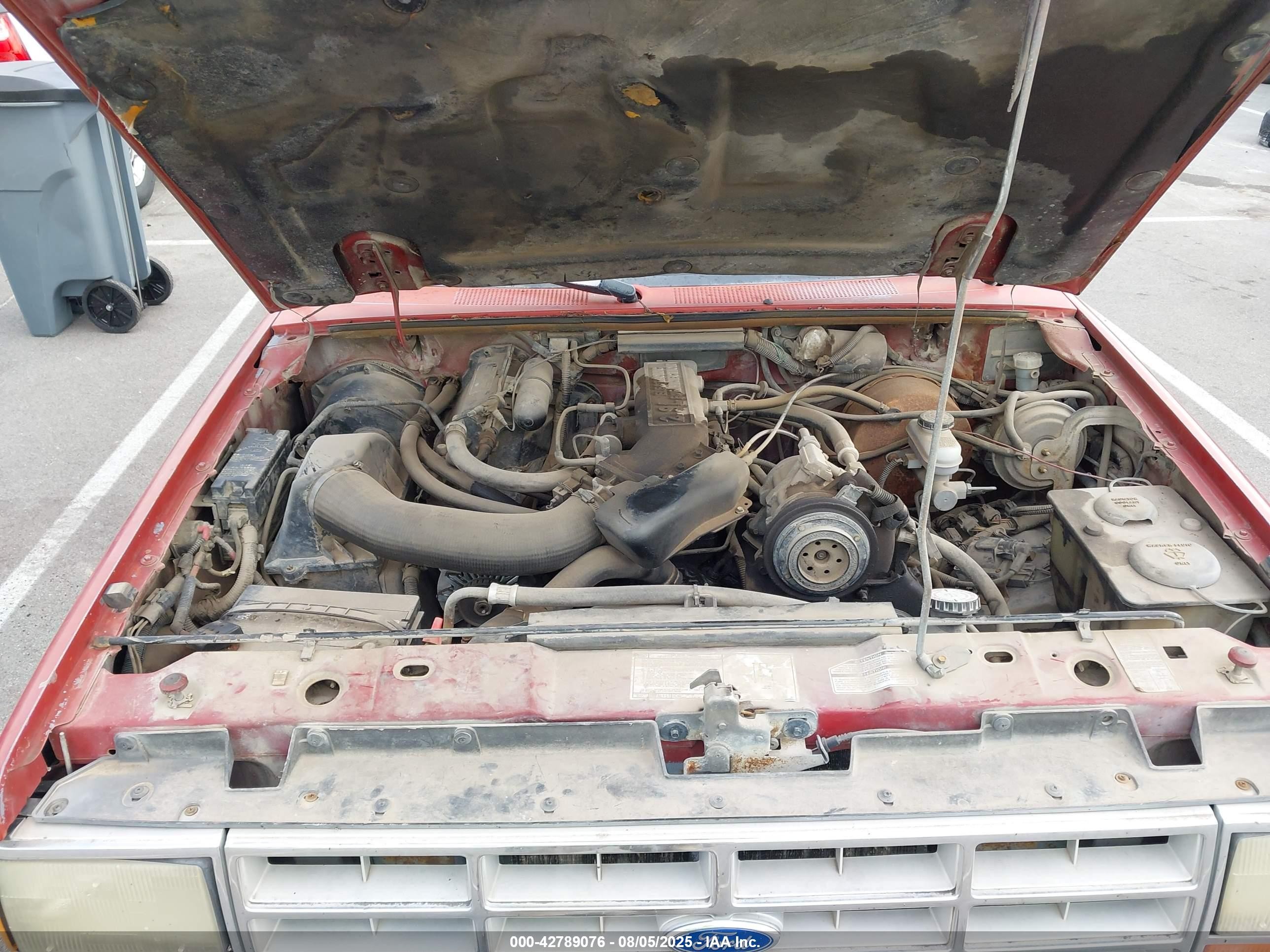 1989 Ford Ranger Super Cab Red vin: 1FTCR14T4KPA64260