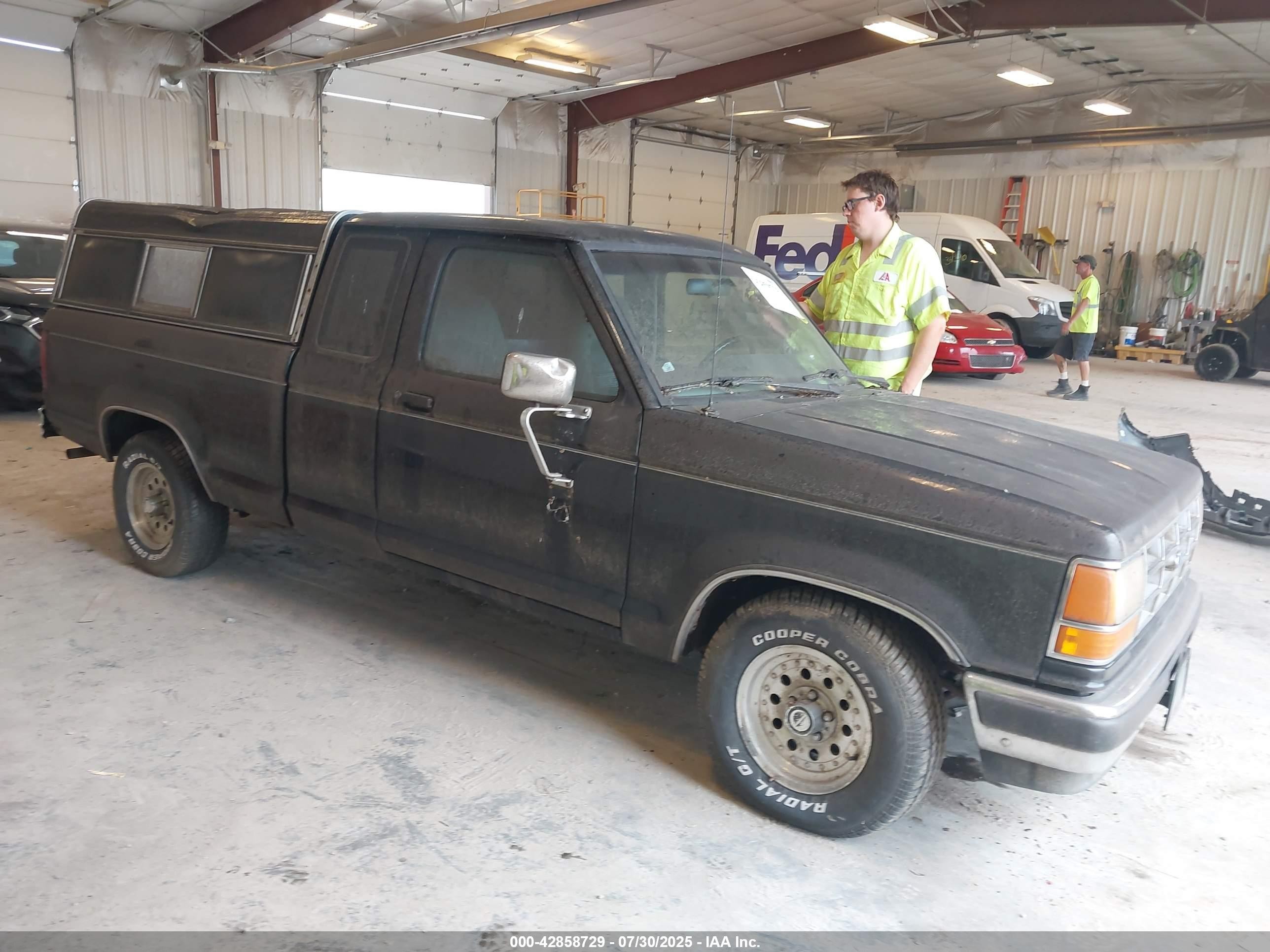1990 Ford Ranger Super Cab Black vin: 1FTCR14T4LPB56101