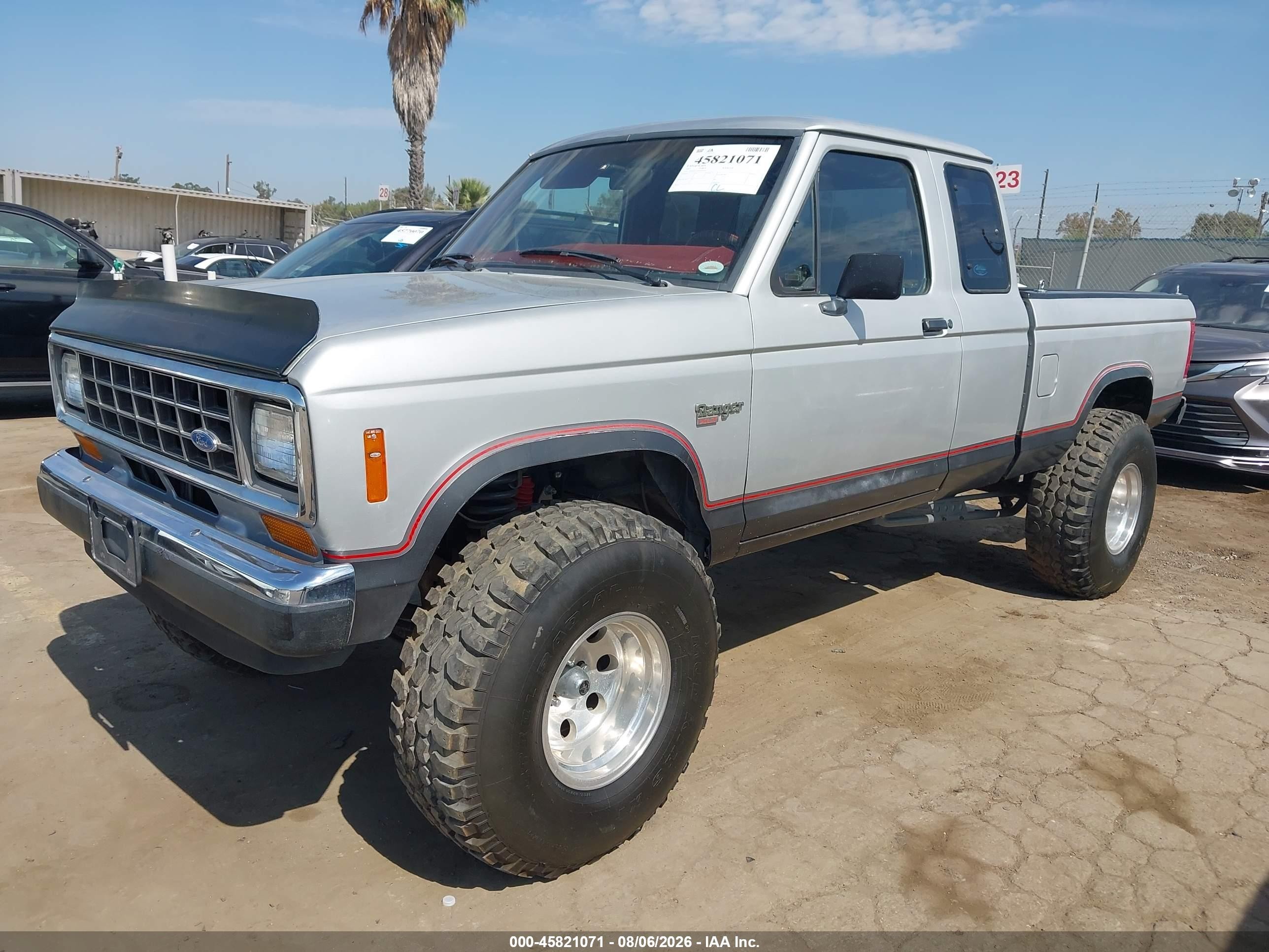 1987 Ford Ranger Super Cab Серебряный vin: 1FTCR14T5HPA94246