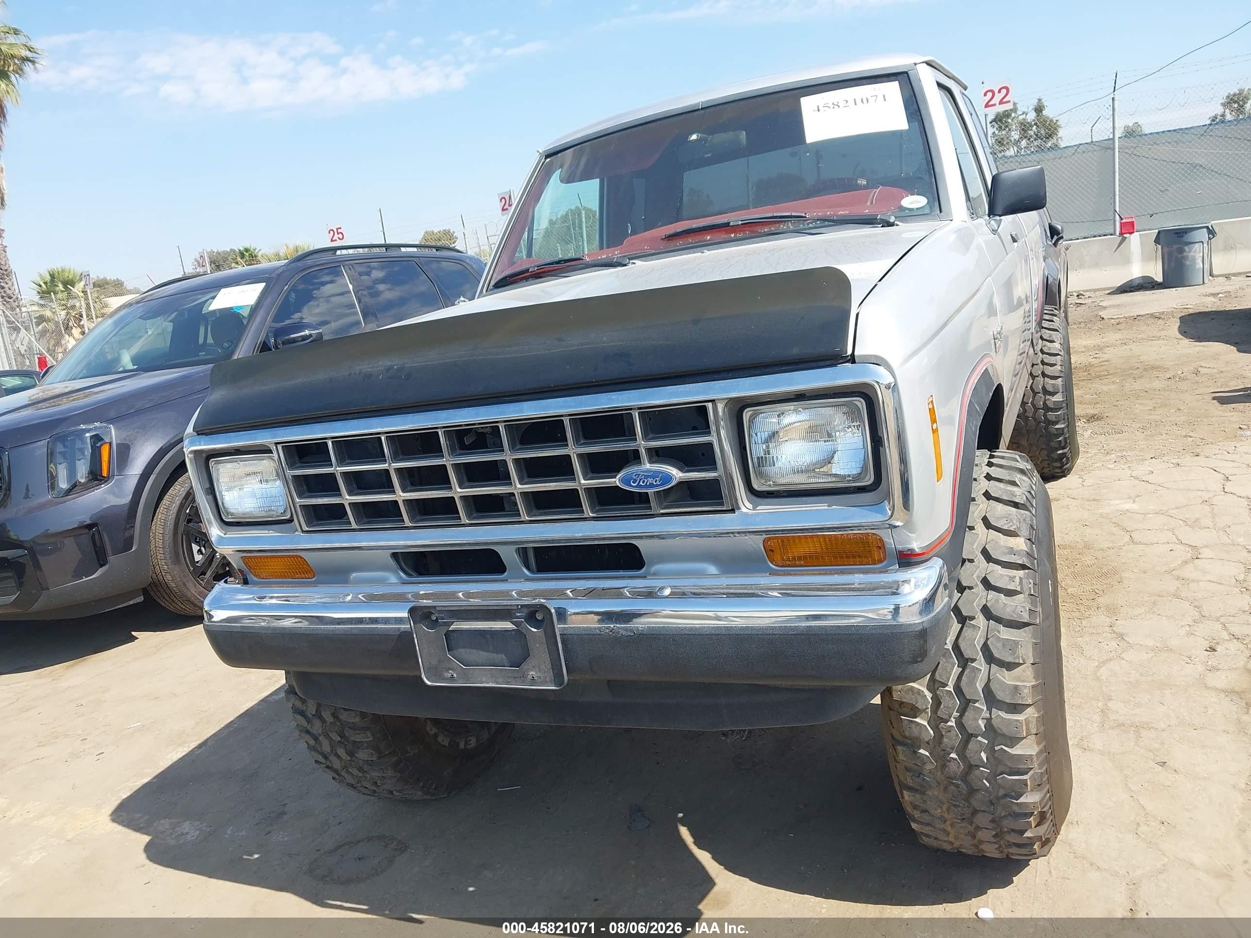 1987 Ford Ranger Super Cab Серебряный vin: 1FTCR14T5HPA94246