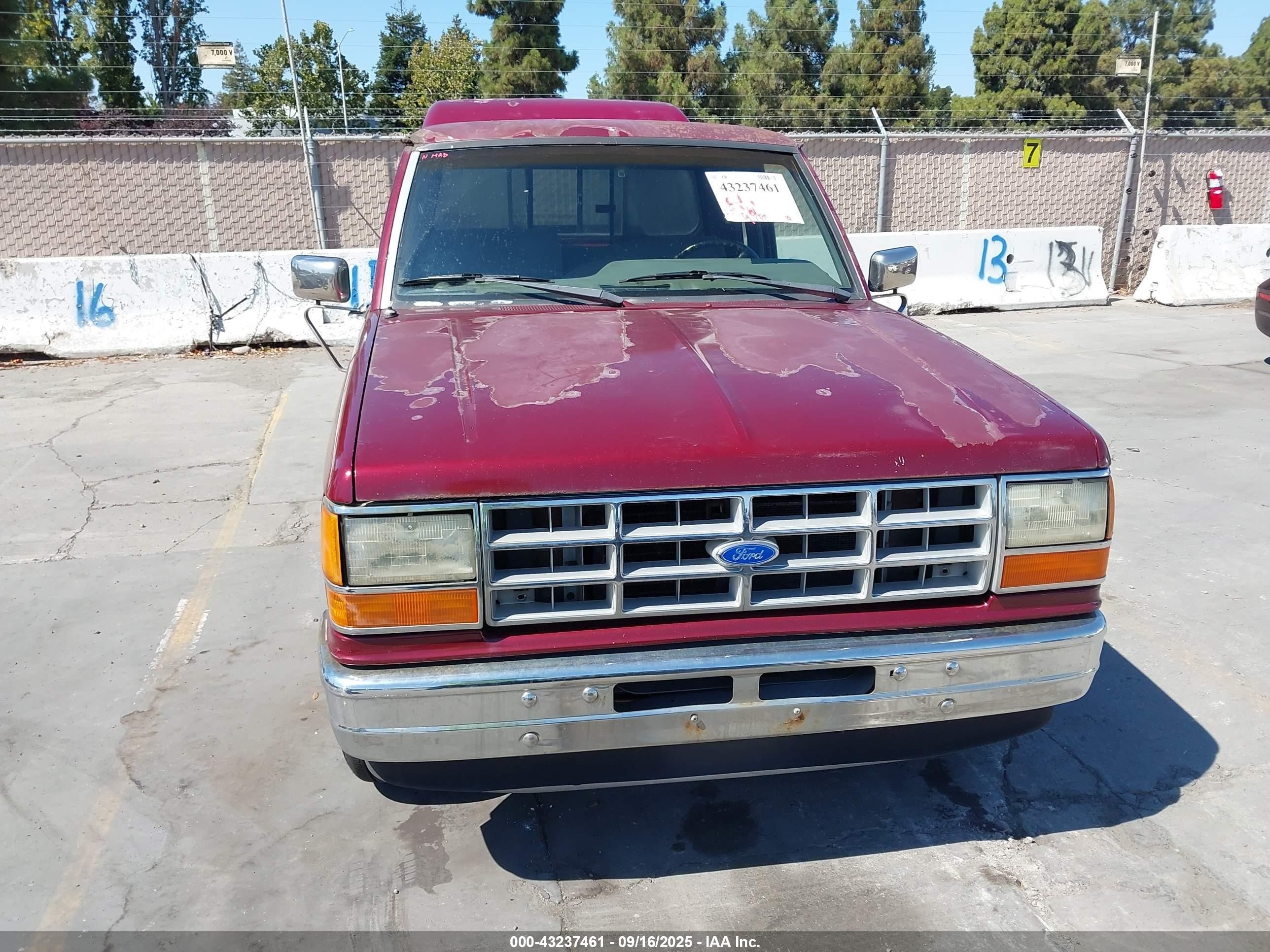 1989 Ford Ranger Super Cab Red vin: 1FTCR14T5KPA33096