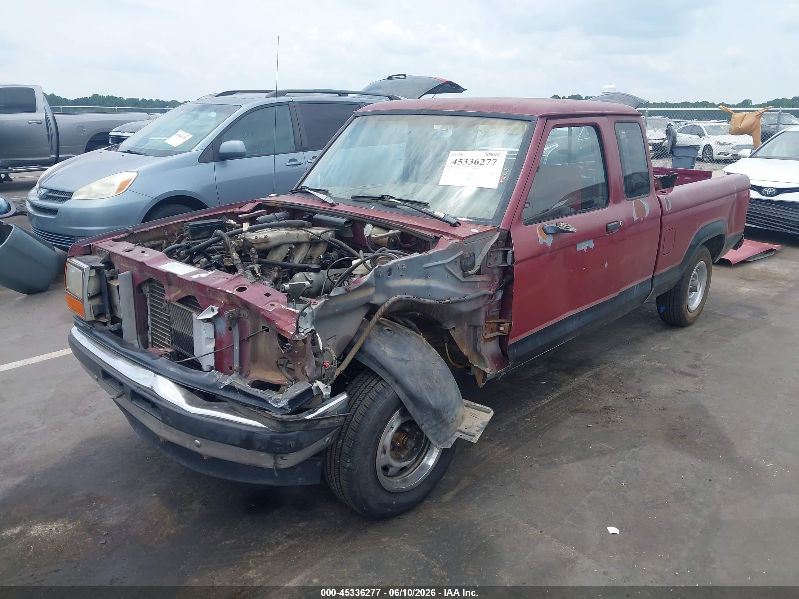1989 Ford Ranger Super Cab Красный vin: 1FTCR14T6KPA90133