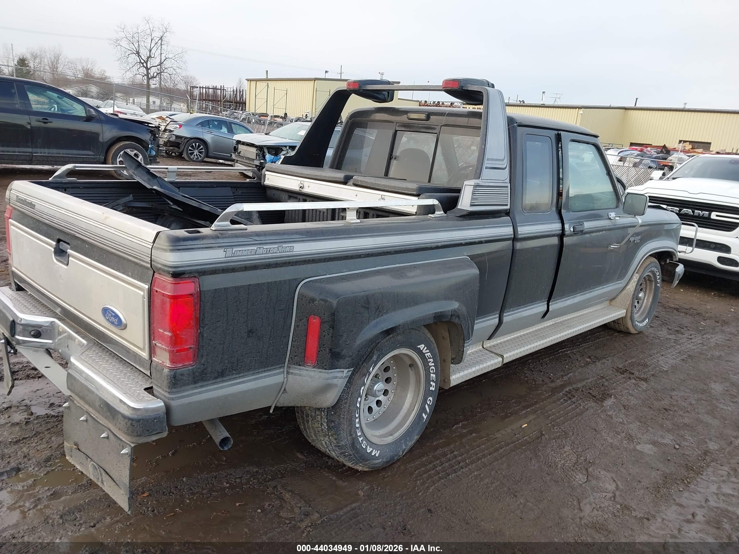 1990 Ford Ranger Super Cab Black vin: 1FTCR14T7LPA41914