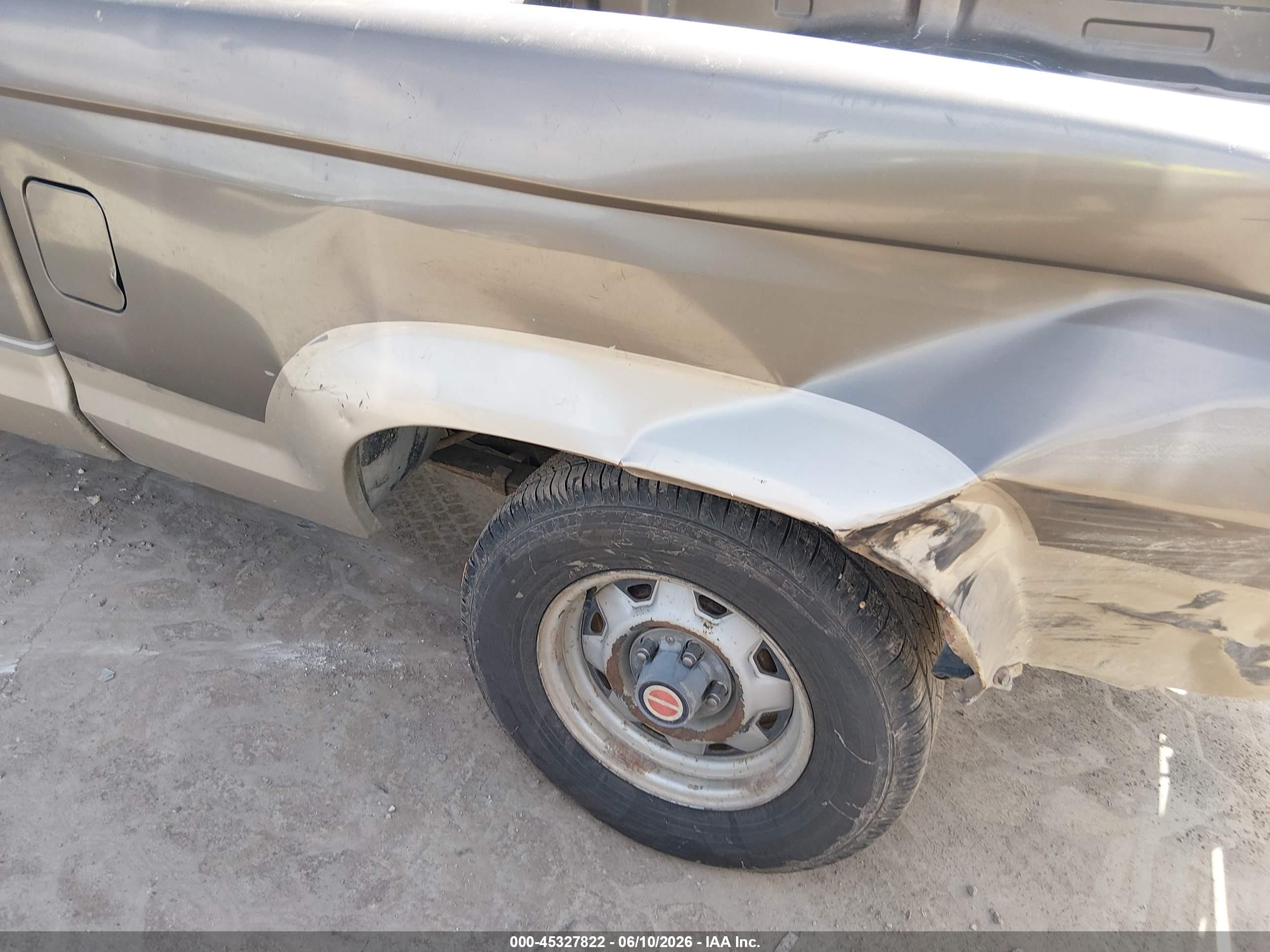 1989 Ford Ranger Super Cab Gold vin: 1FTCR14TXKPB13672