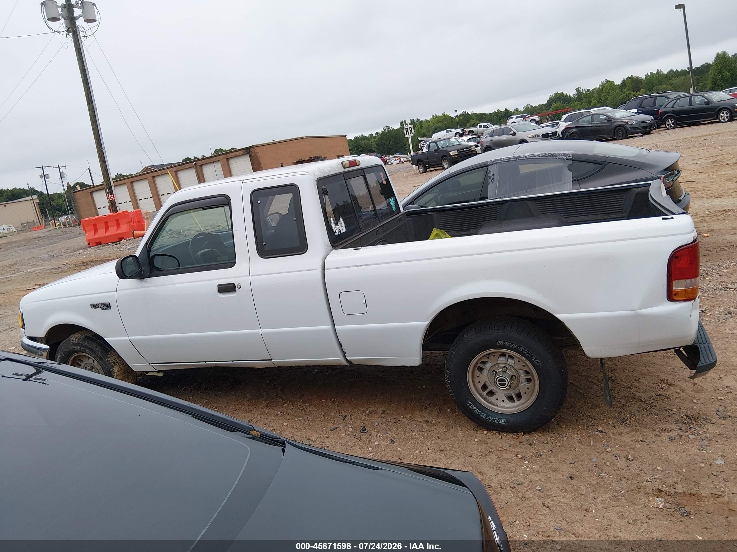 1993 Ford Ranger Super Cab White vin: 1FTCR14U0PPA64515