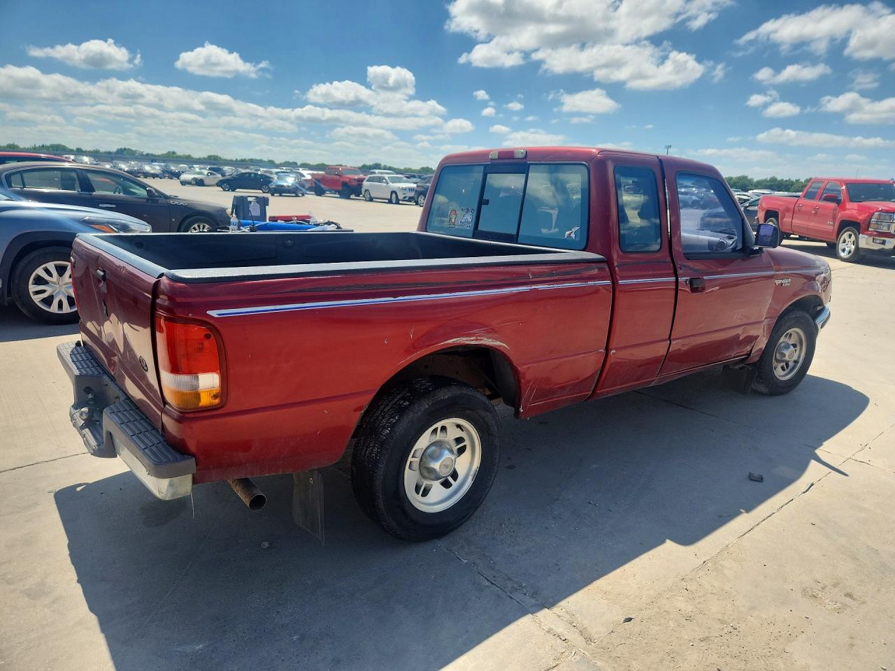 1997 Ford Ranger Super Cab Red vin: 1FTCR14U0VPB02872