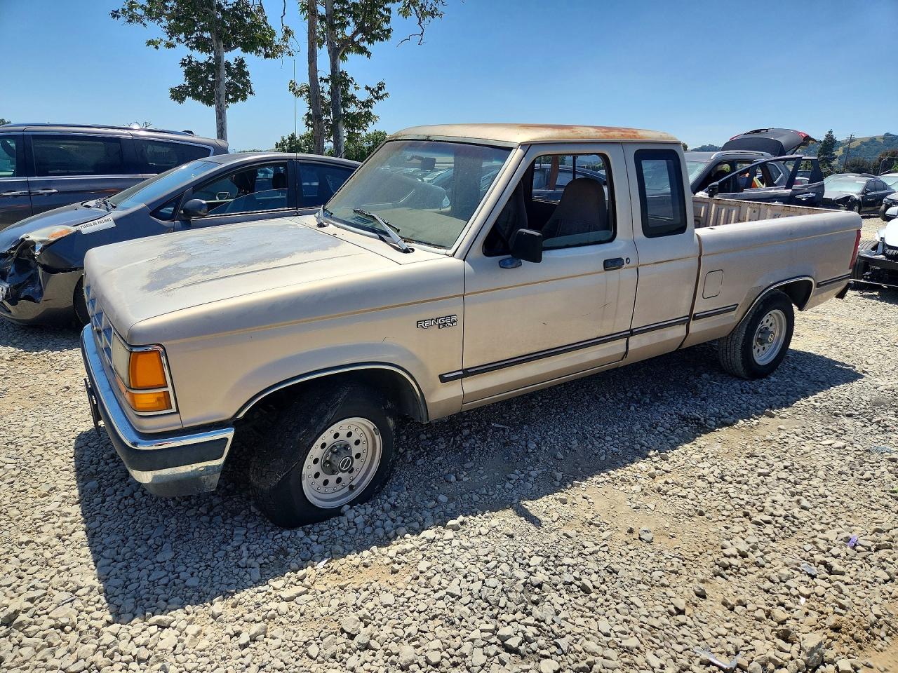 1992 Ford Ranger Super Cab Tan vin: 1FTCR14U3NPA88112