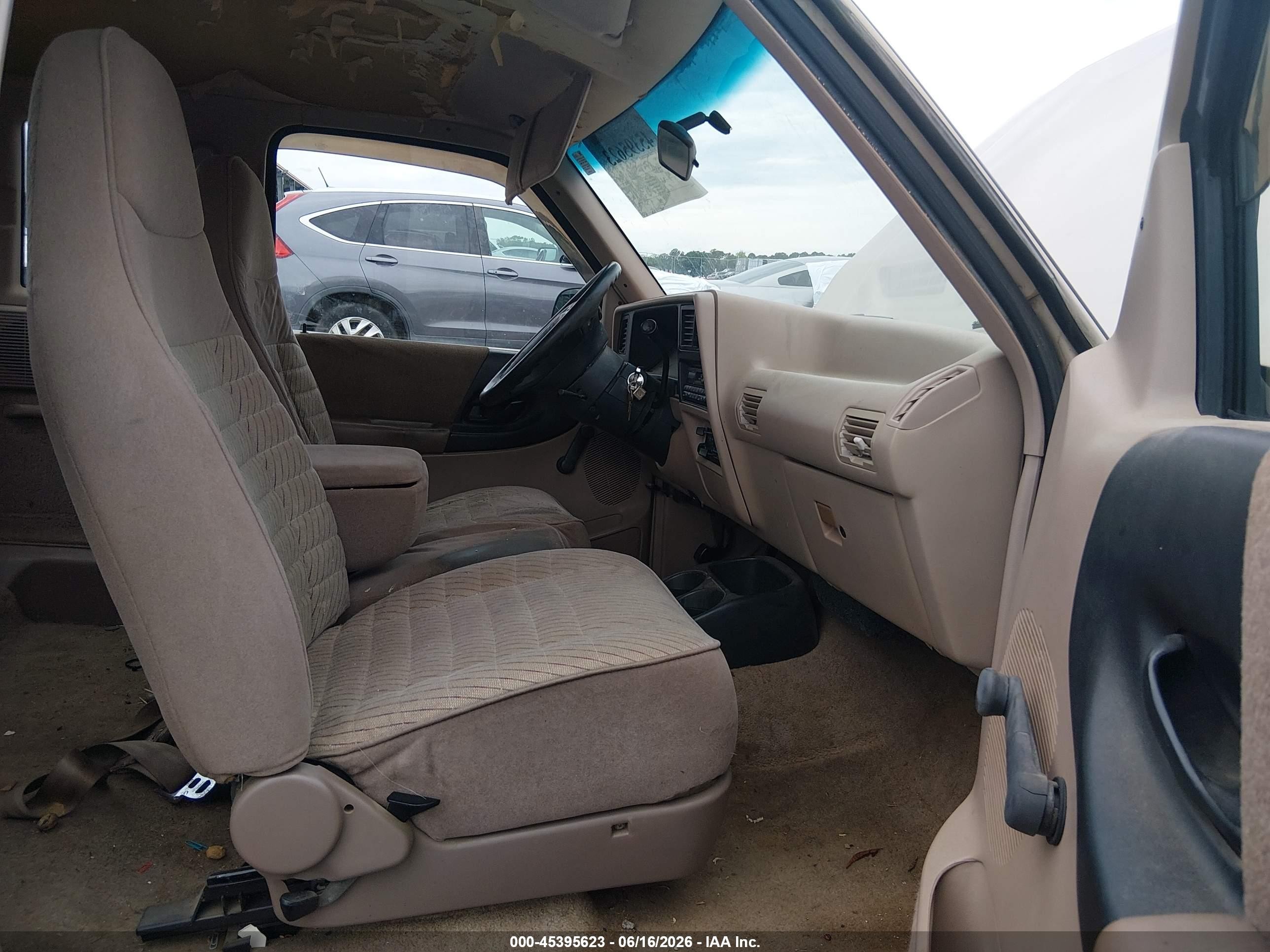 1994 Ford Ranger Super Cab Бежевый vin: 1FTCR14U3RTB11952