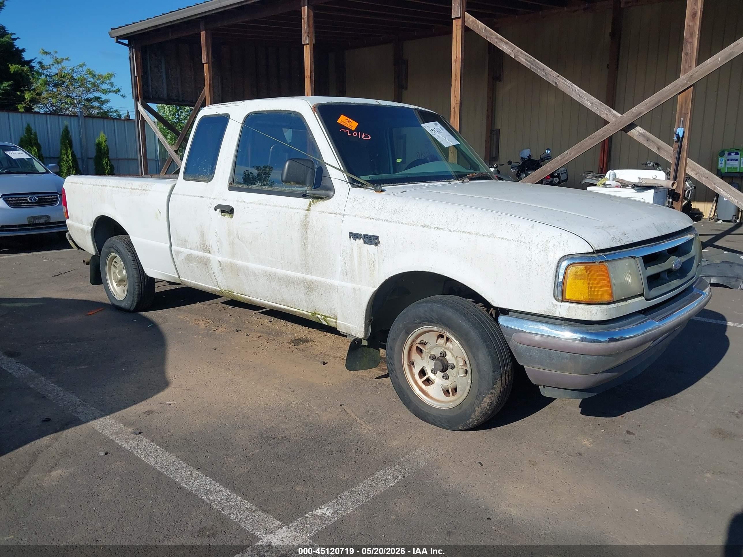 1996 Ford Ranger Super Cab White vin: 1FTCR14U3TPB53943
