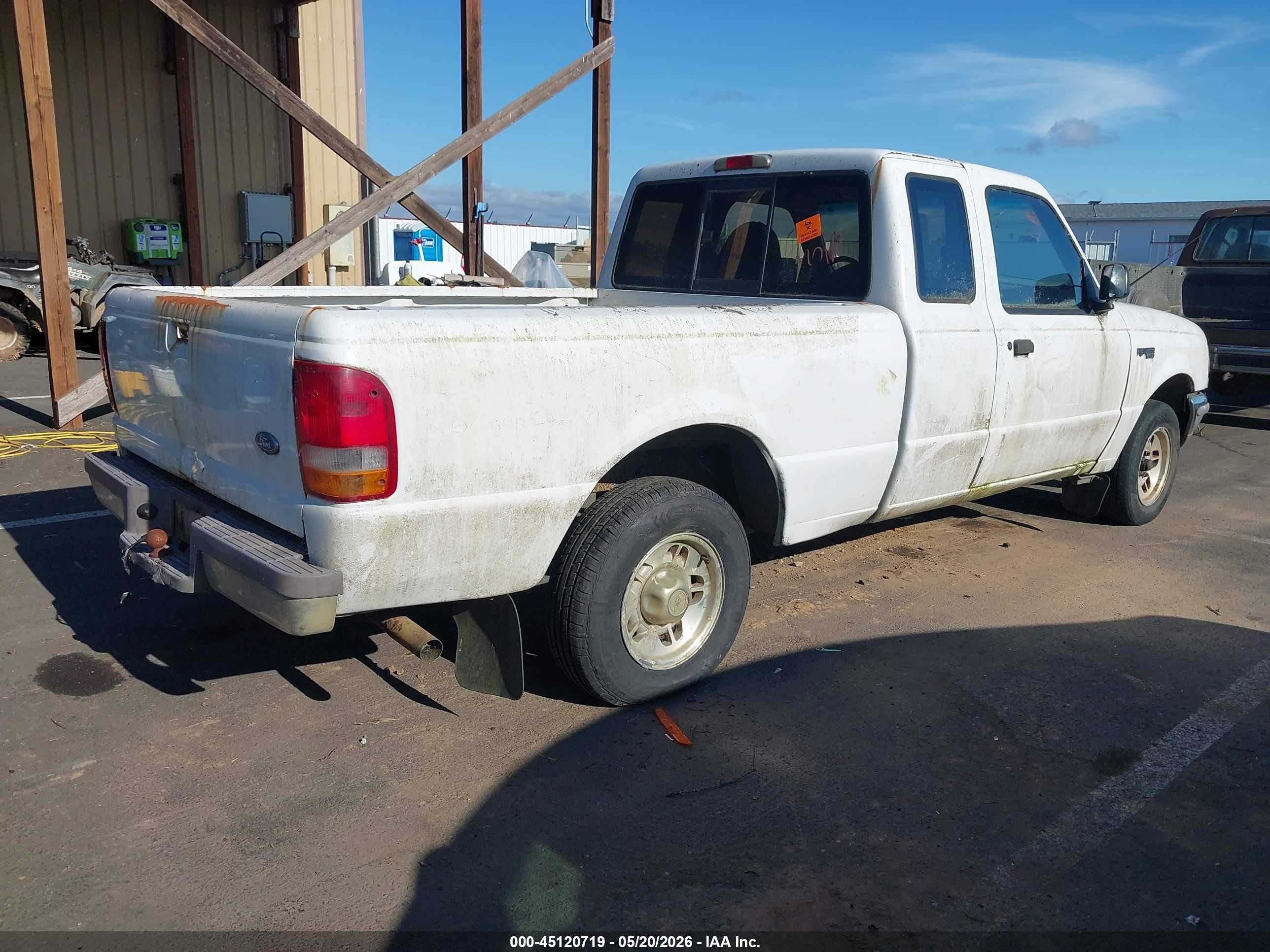 1996 Ford Ranger Super Cab White vin: 1FTCR14U3TPB53943