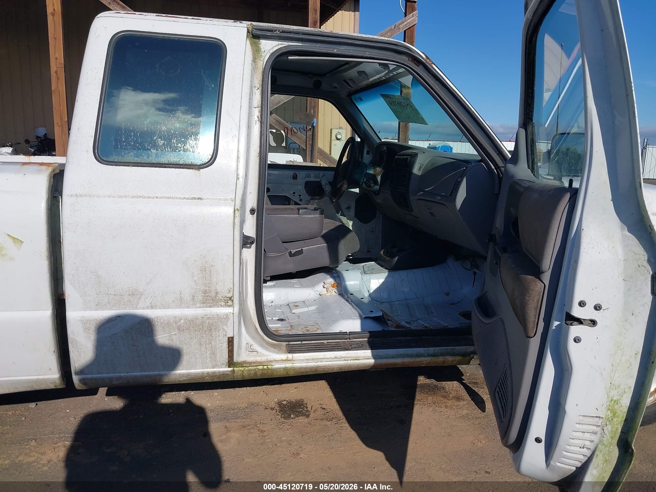 1996 Ford Ranger Super Cab White vin: 1FTCR14U3TPB53943
