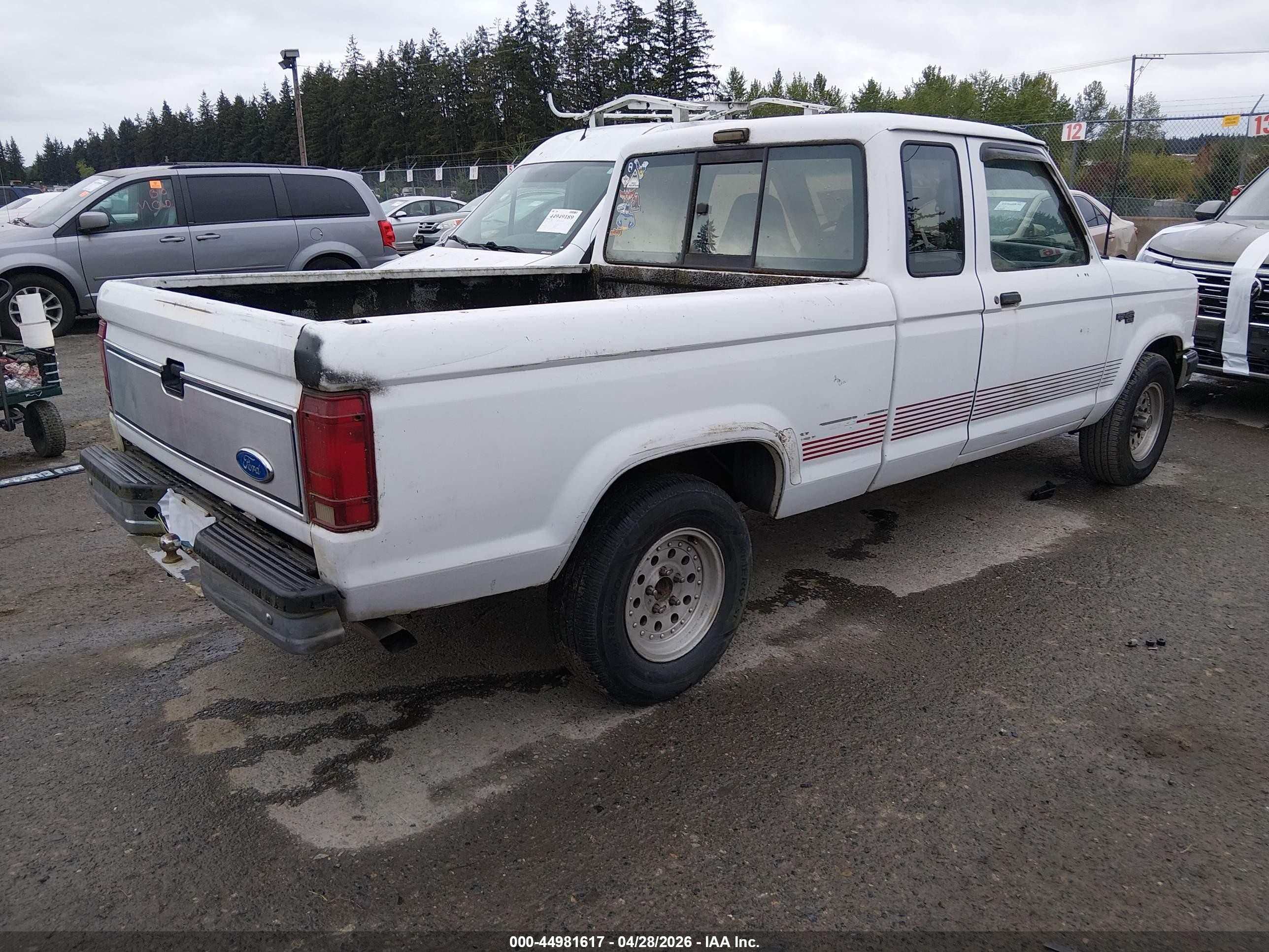 1992 Ford Ranger Super Cab White vin: 1FTCR14U4NTA17749