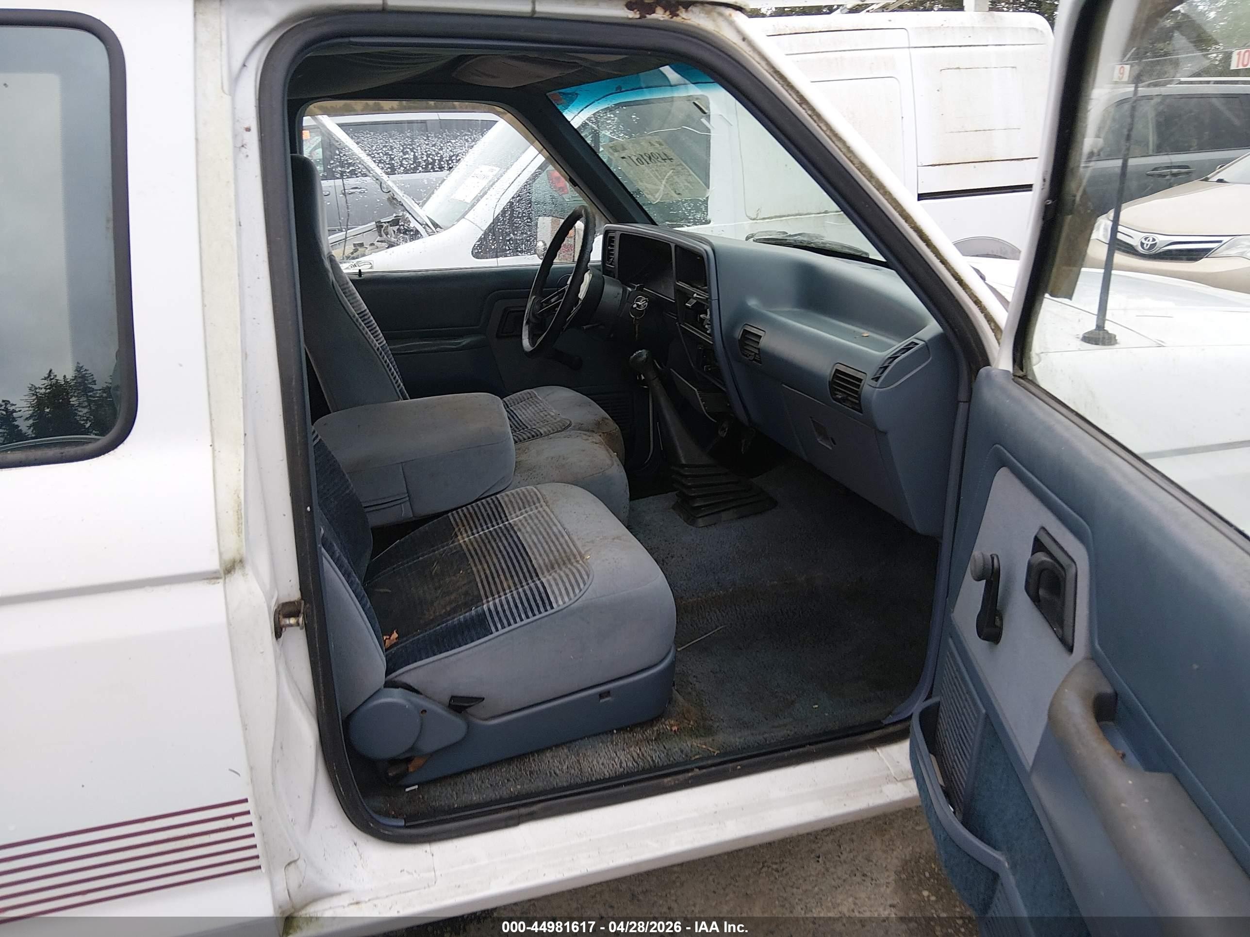 1992 Ford Ranger Super Cab White vin: 1FTCR14U4NTA17749