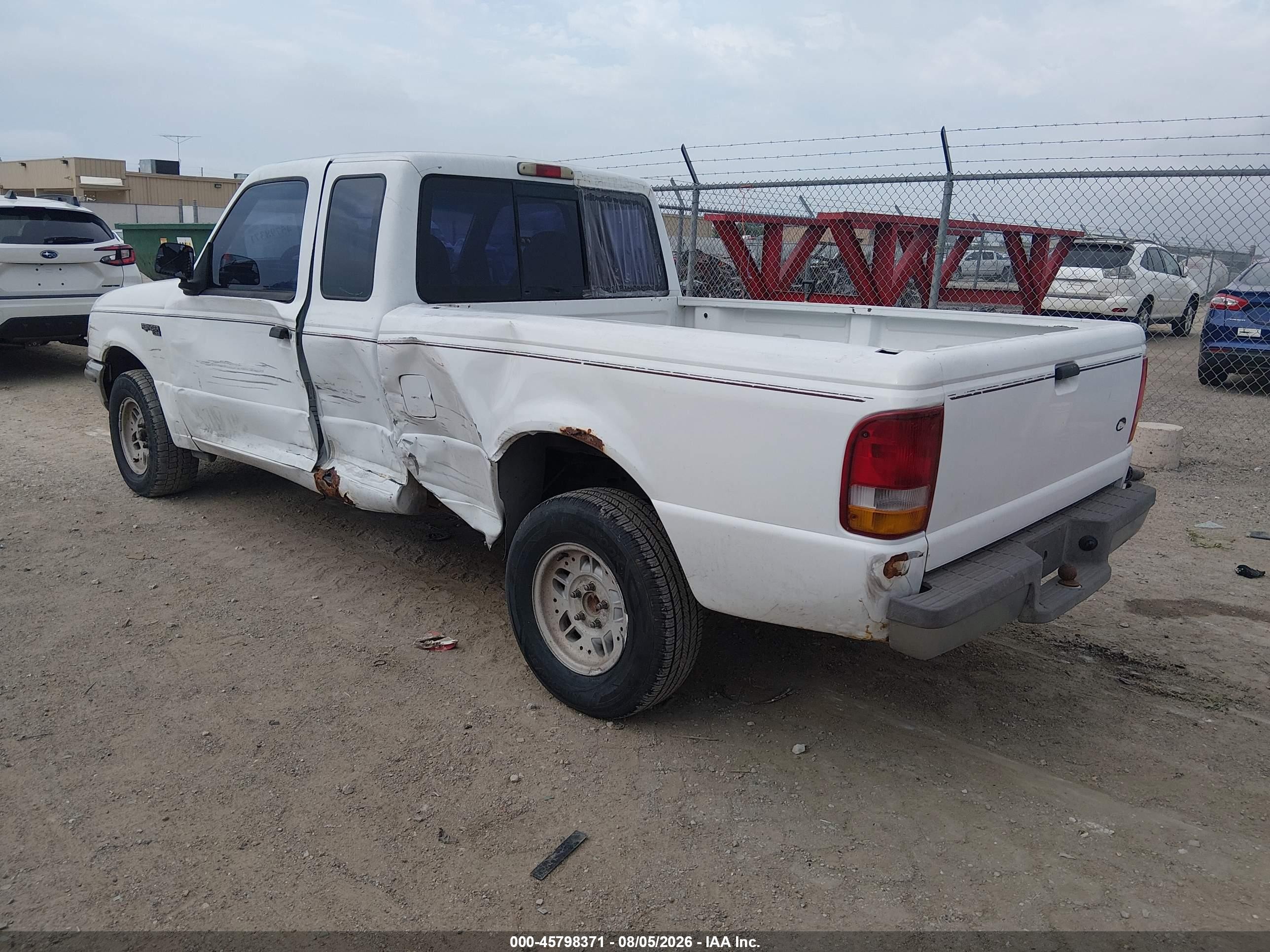 1993 Ford Ranger Super Cab White vin: 1FTCR14U4PPA14698