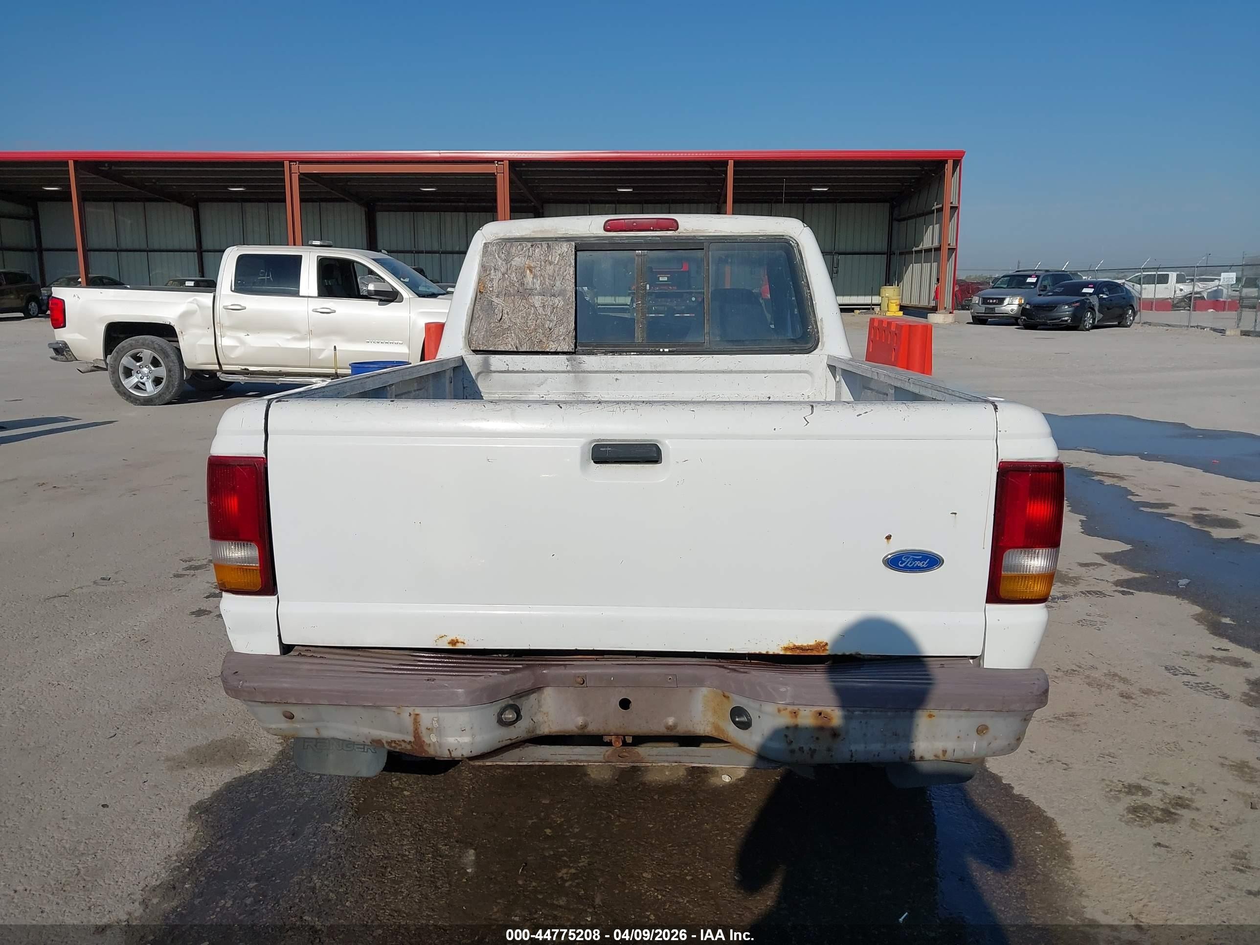 1995 Ford Ranger Super Cab White vin: 1FTCR14U4STA44171