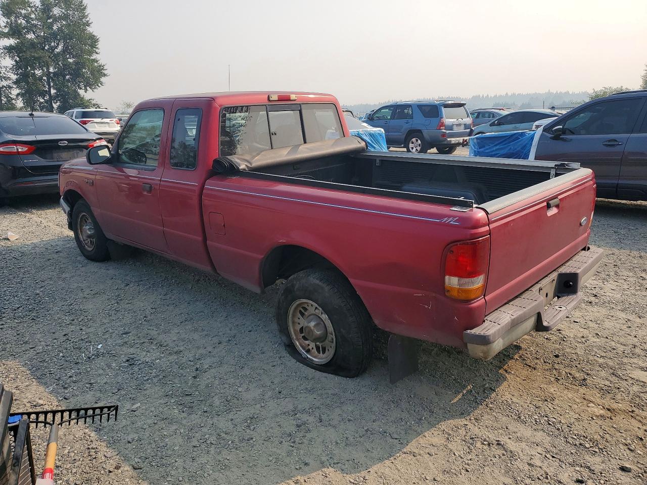1995 Ford Ranger Super Cab Красный vin: 1FTCR14U5SPA15187