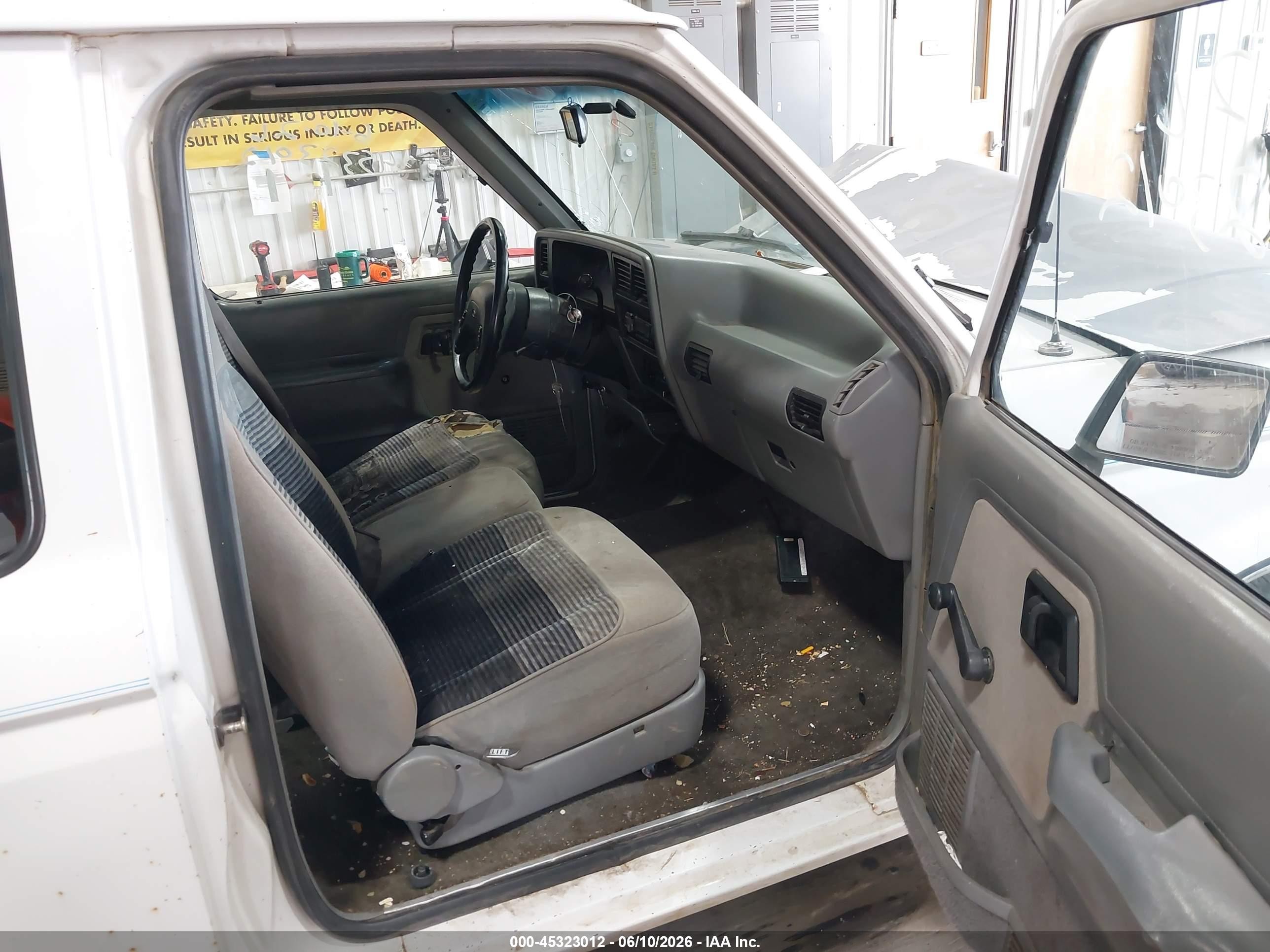 1991 Ford Ranger Super Cab White vin: 1FTCR14U6MPA20420