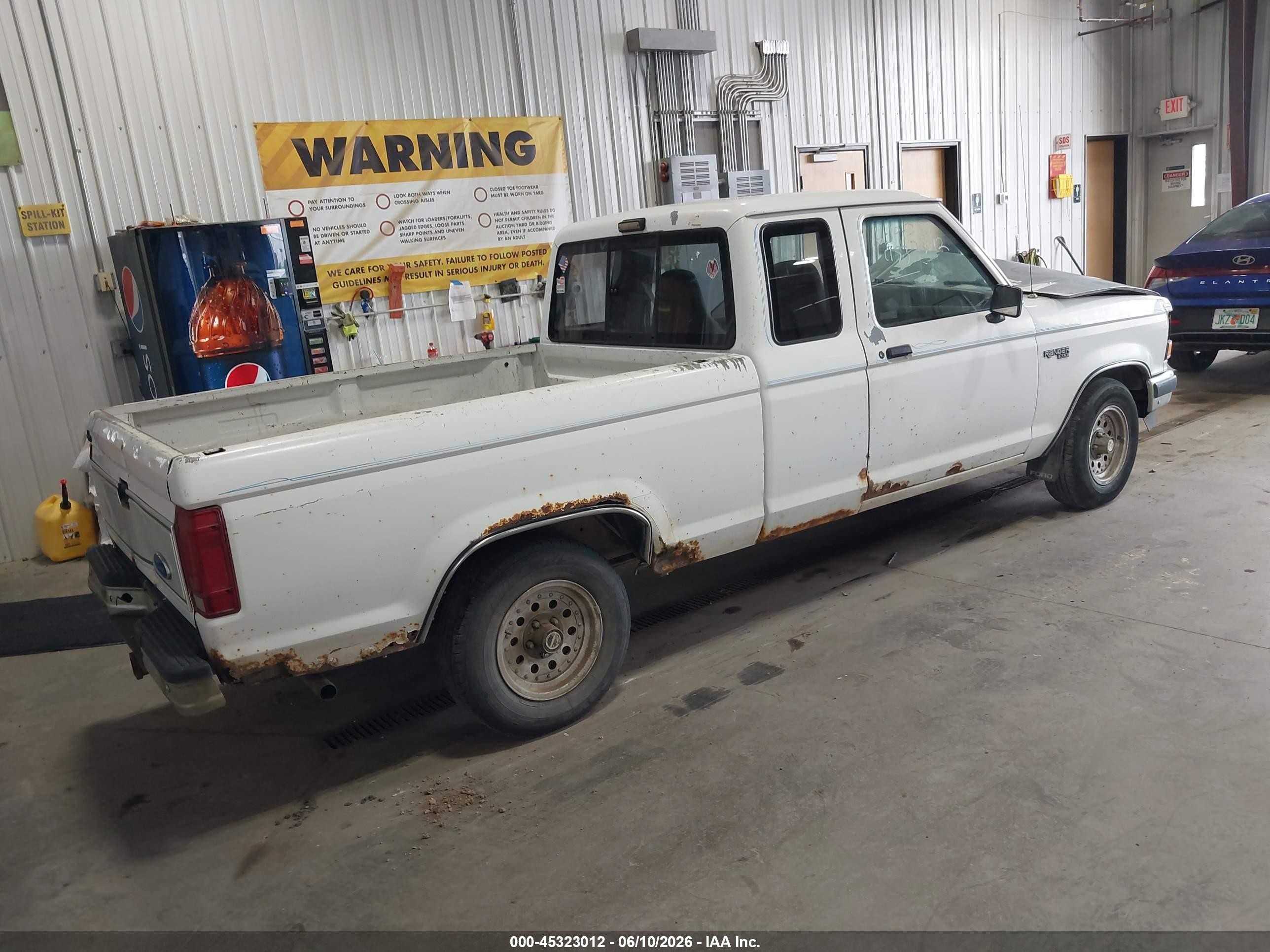 1991 Ford Ranger Super Cab White vin: 1FTCR14U6MPA20420