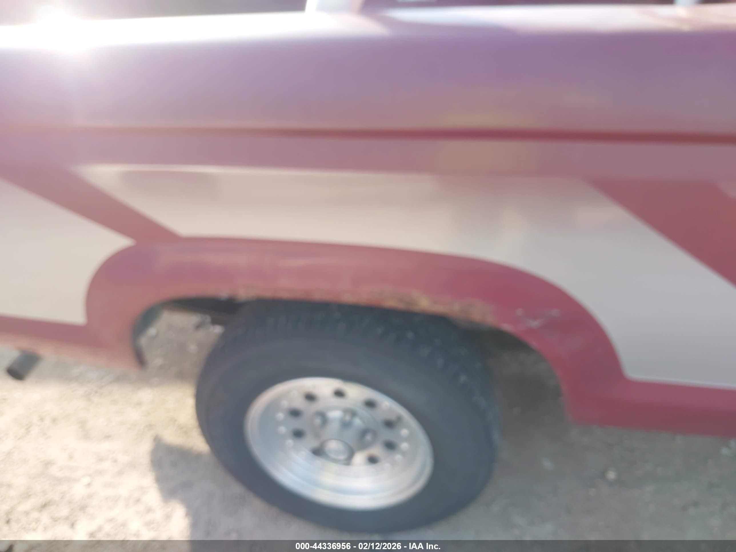 1992 Ford Ranger Super Cab Red vin: 1FTCR14U6NPA02047