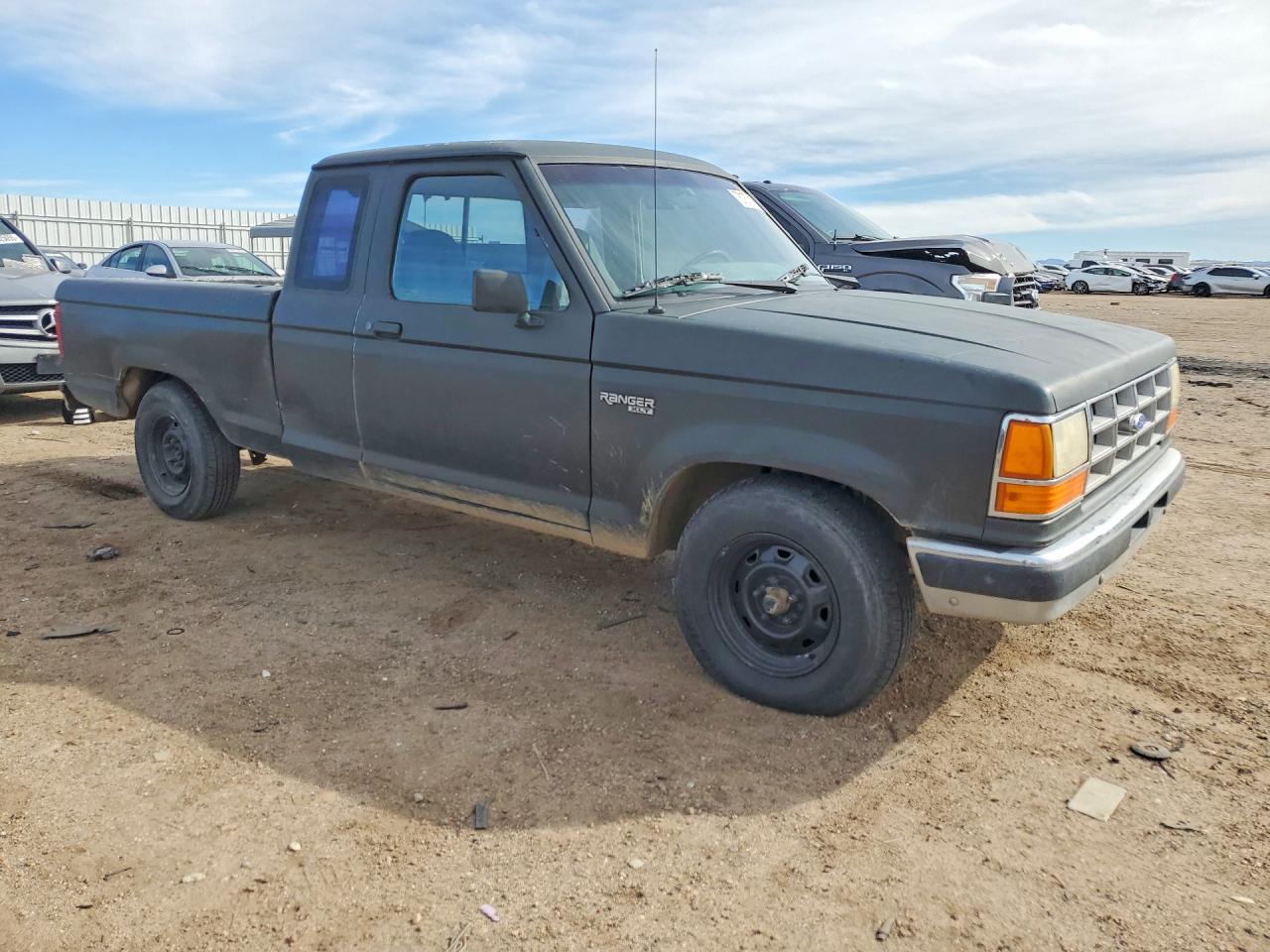 1991 Ford Ranger Super Cab Black vin: 1FTCR14U9MPA11355
