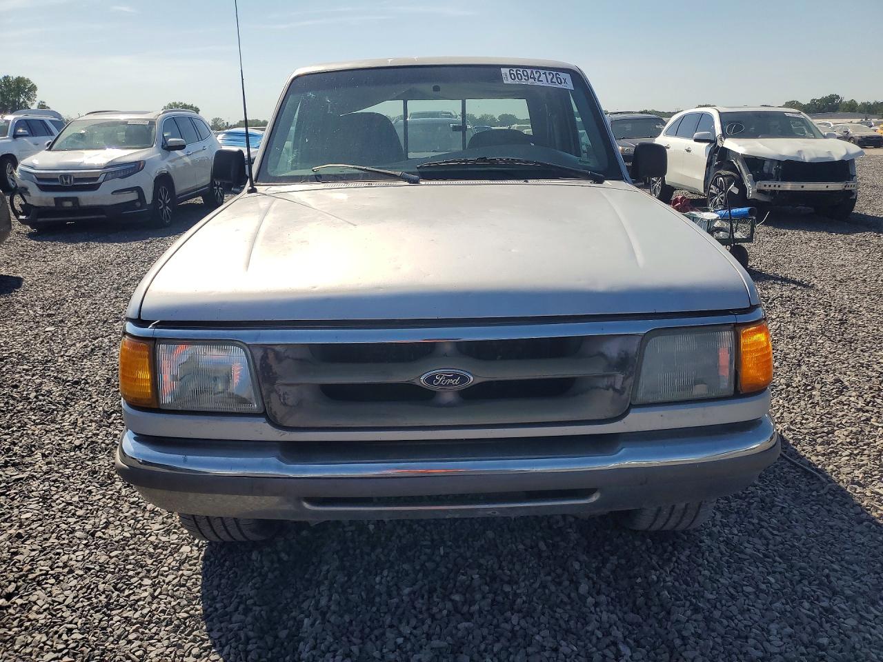 1995 Ford Ranger Super Cab Silver vin: 1FTCR14U9SPA25897