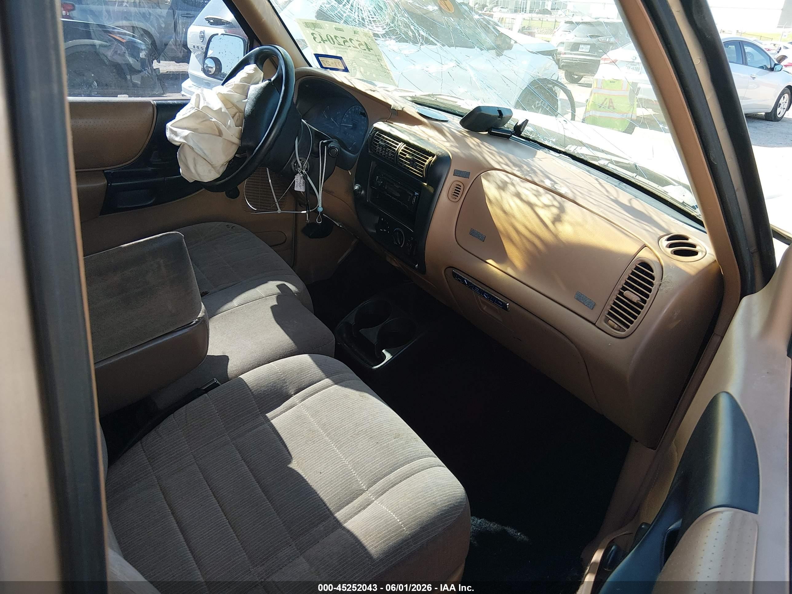 1996 Ford Ranger Super Cab Tan vin: 1FTCR14U9TPA98916