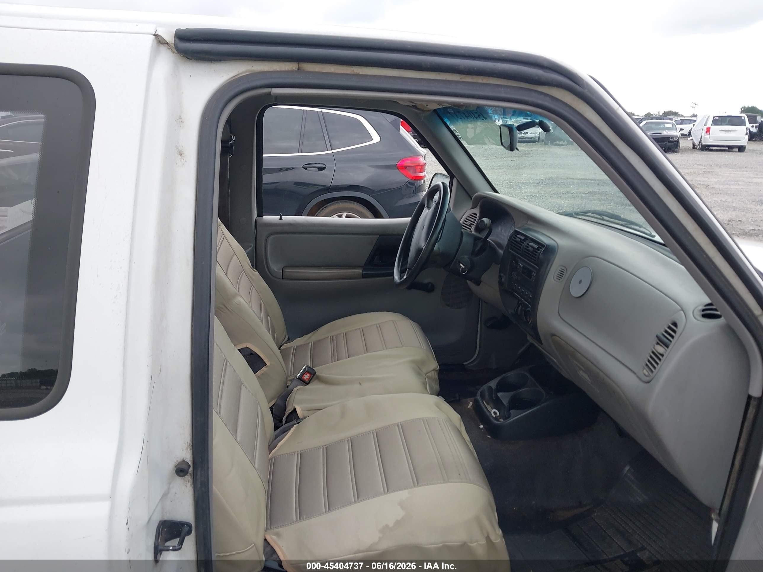 1996 Ford Ranger Super Cab White vin: 1FTCR14U9TTA62568