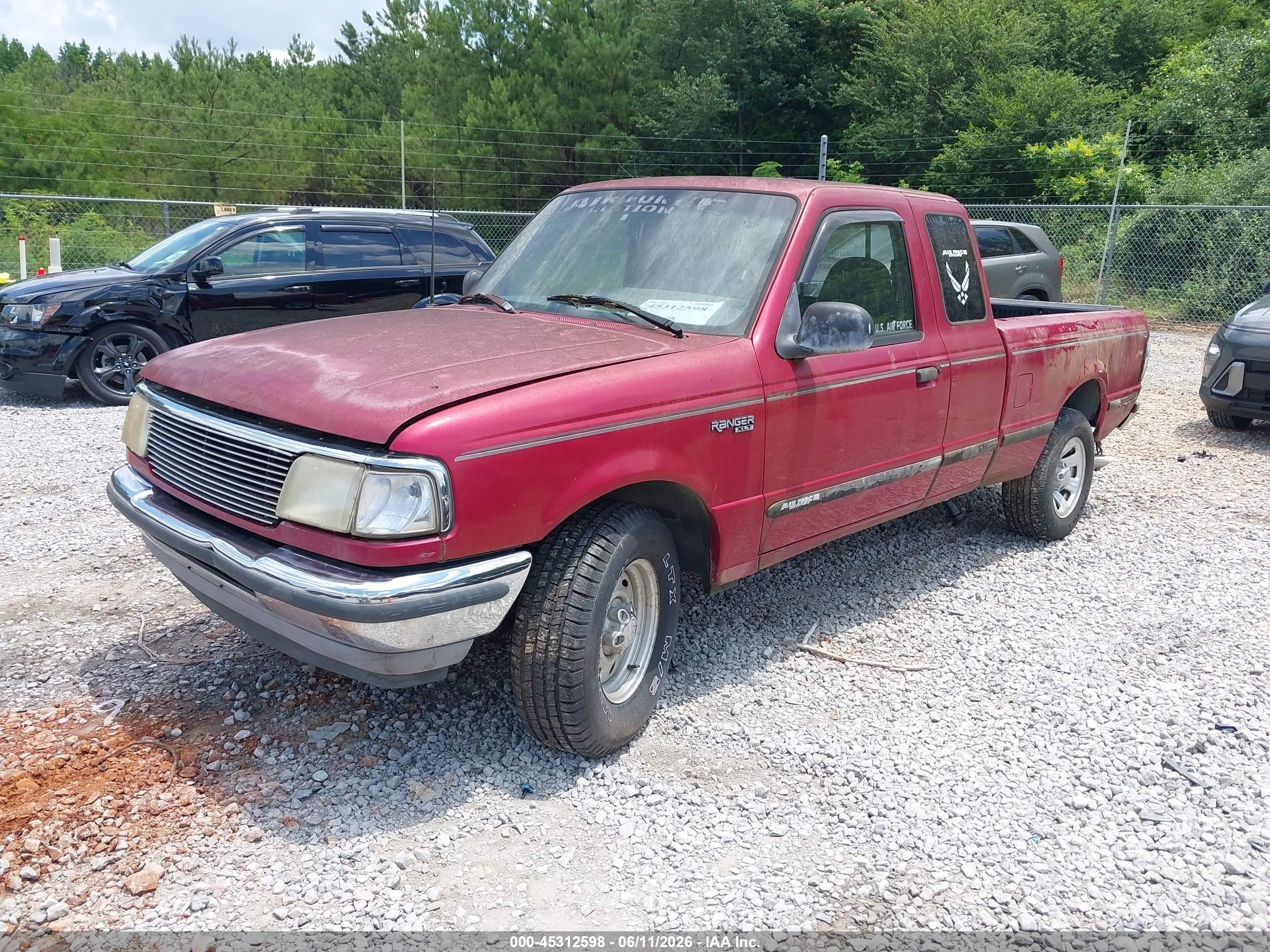 1994 Ford Ranger Super Cab Red vin: 1FTCR14UXRPC41364