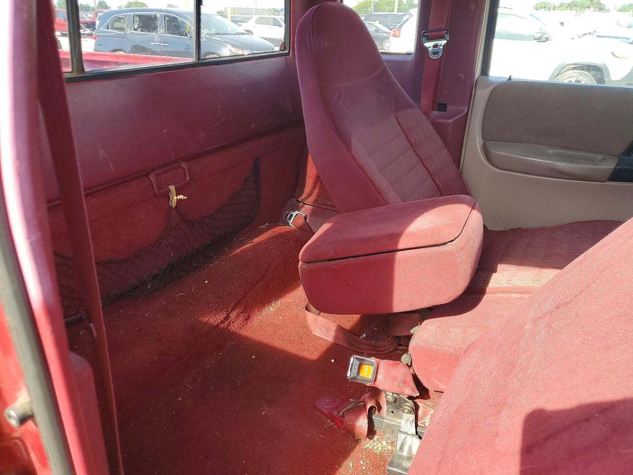 1994 Ford Ranger Super Cab Red vin: 1FTCR14X0RPA08653
