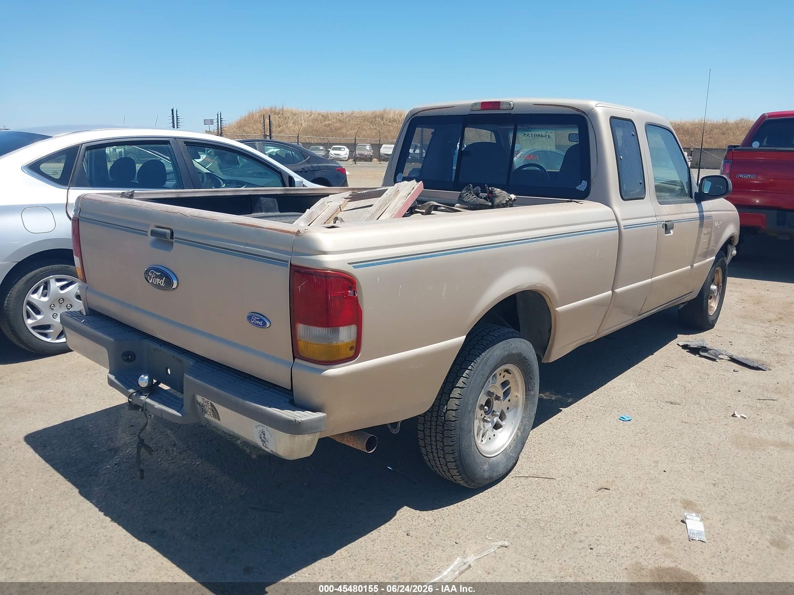 1994 Ford Ranger Super Cab Gold vin: 1FTCR14X0RPB91715