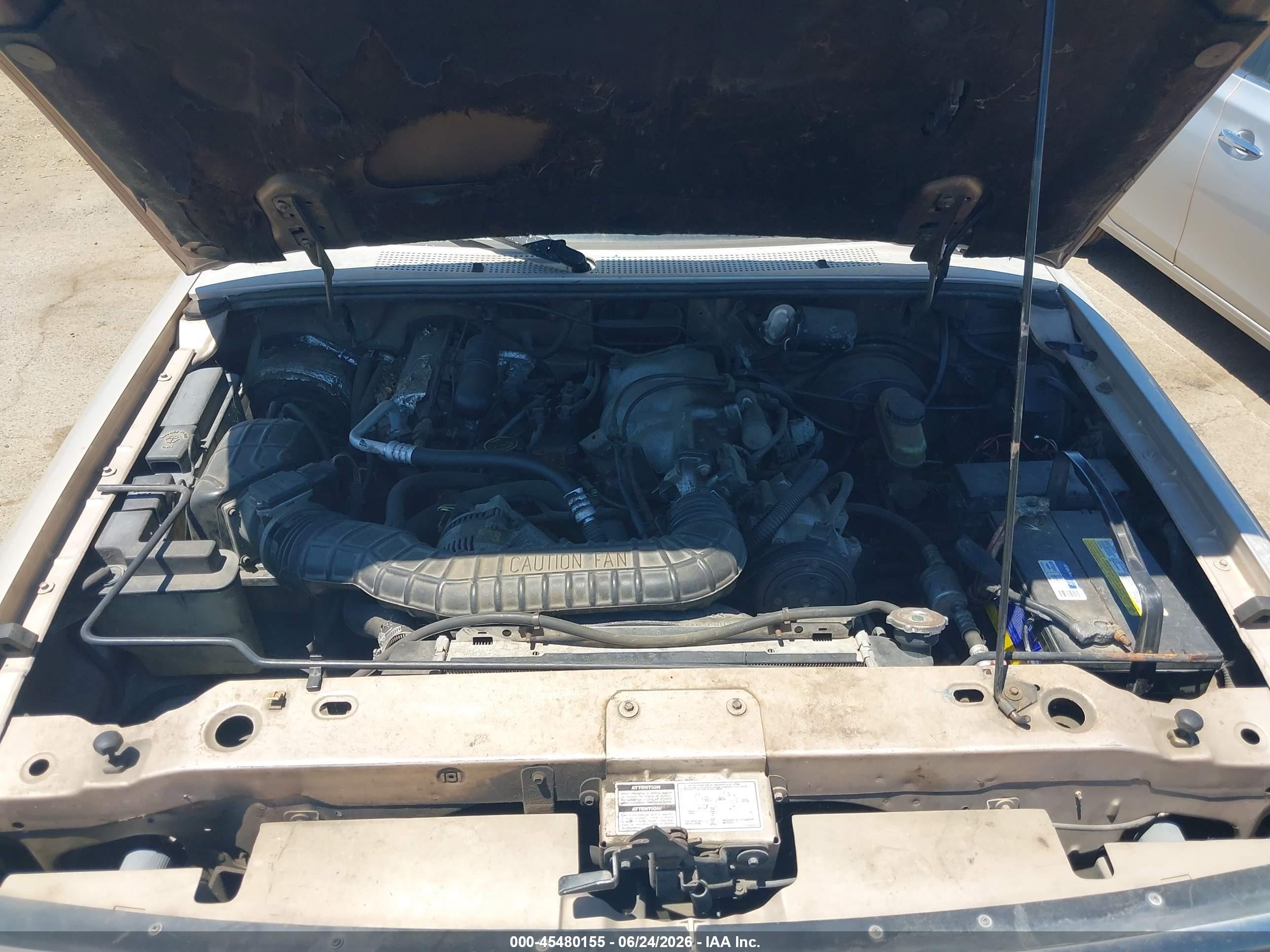 1994 Ford Ranger Super Cab Gold vin: 1FTCR14X0RPB91715