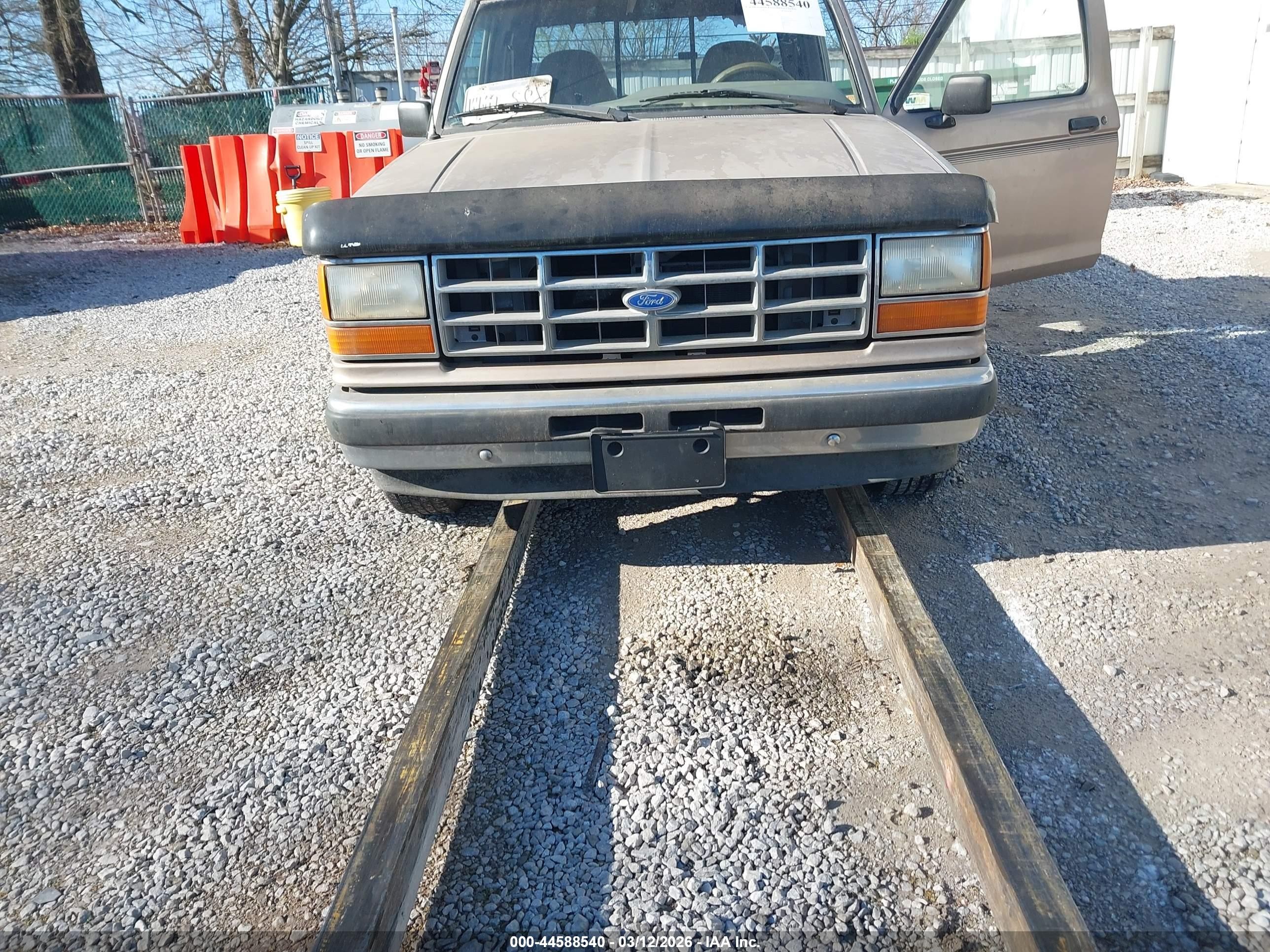 1992 Ford Ranger Super Cab Gold vin: 1FTCR14X1NPA32468