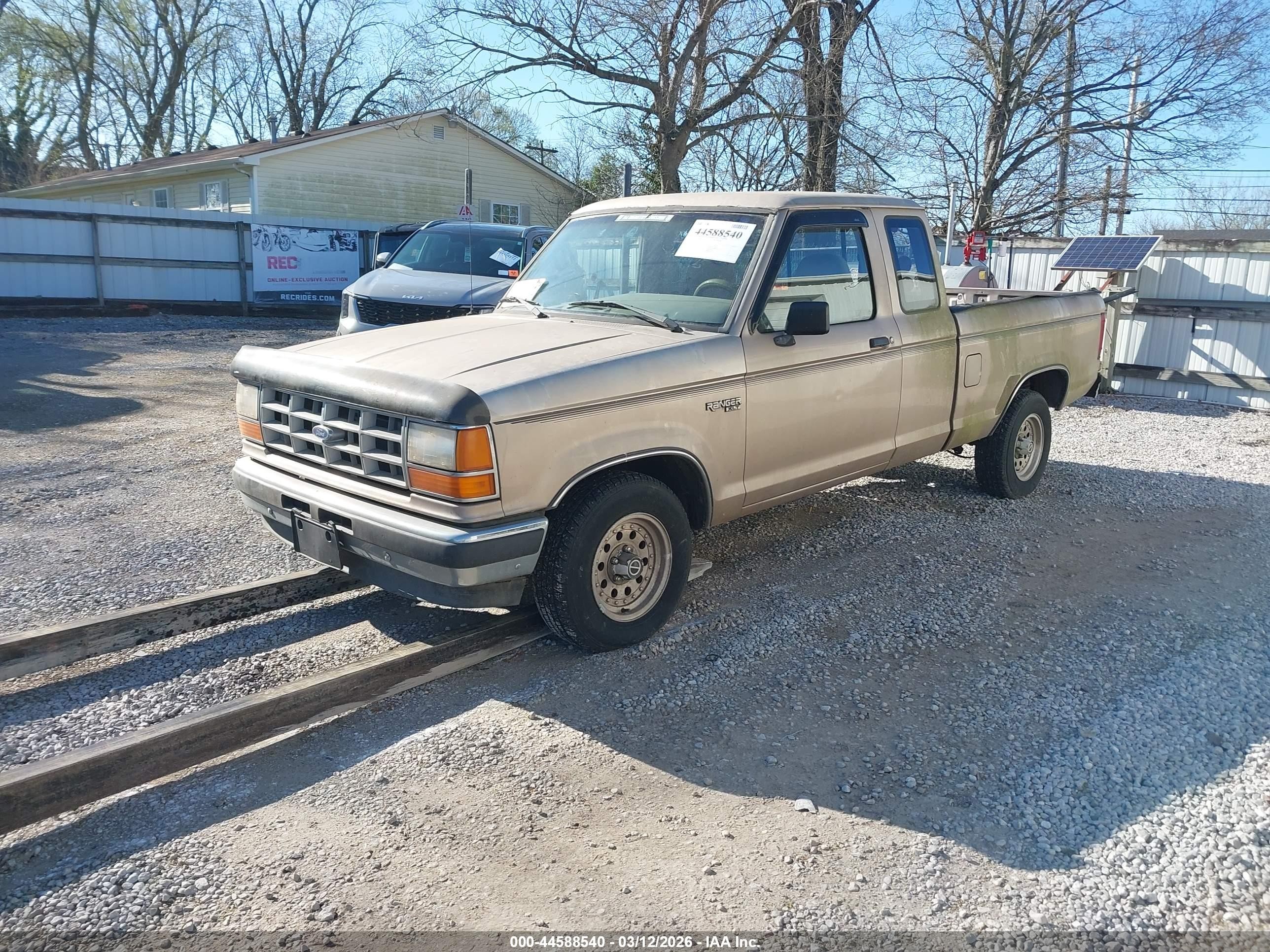 1992 Ford Ranger Super Cab Gold vin: 1FTCR14X1NPA32468