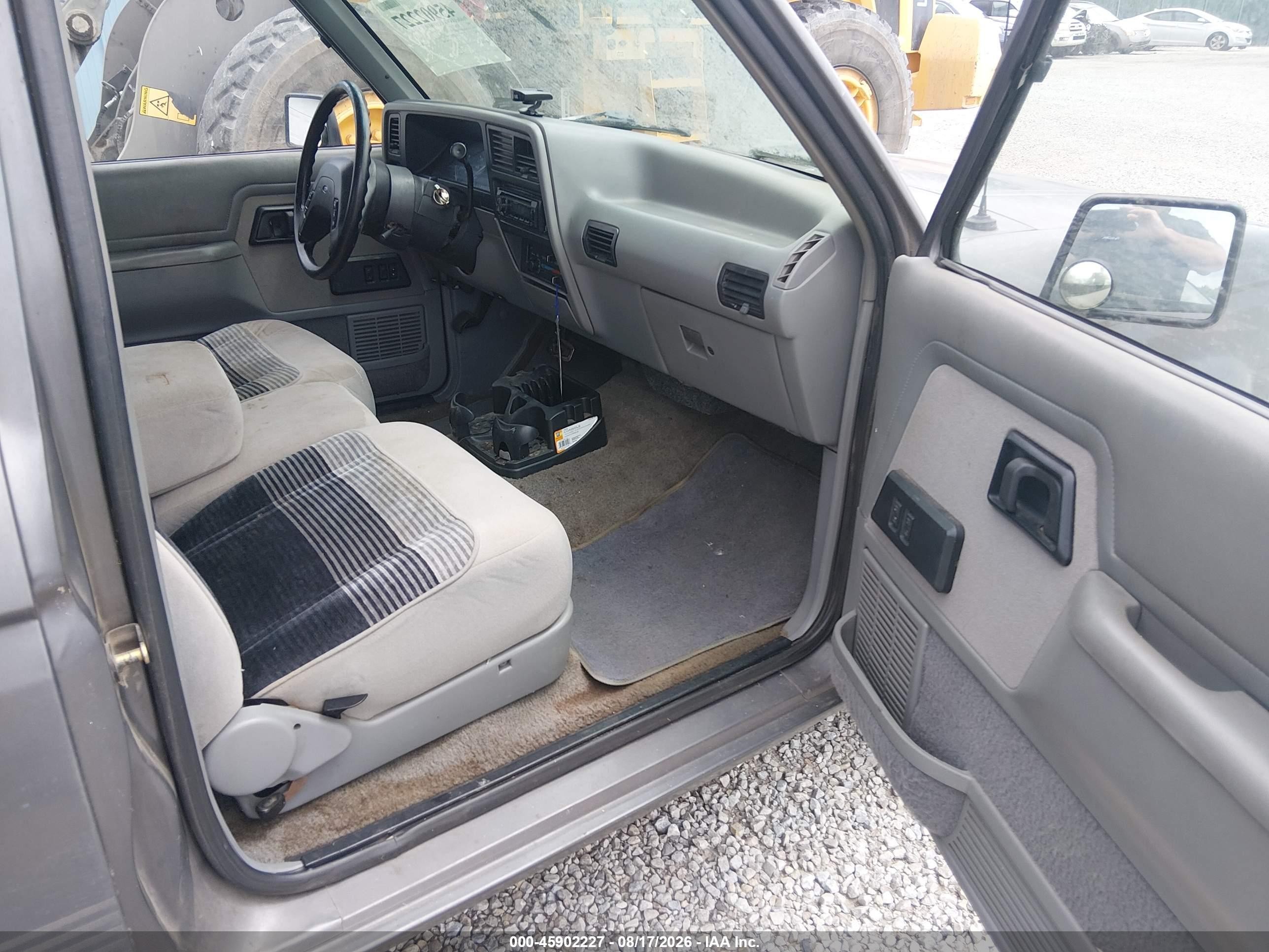 1992 Ford Ranger Super Cab Gray vin: 1FTCR14X1NTA93357
