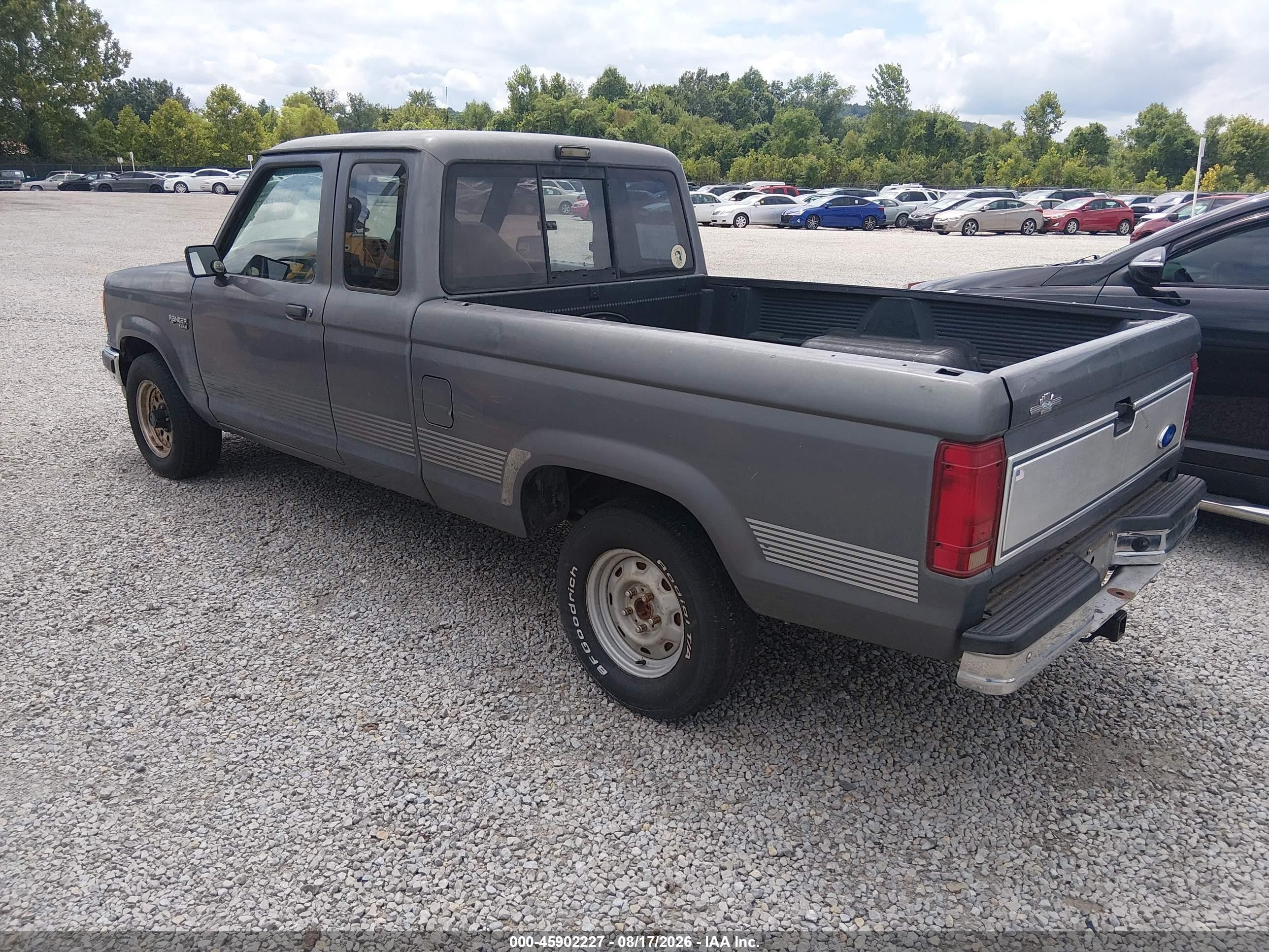 1992 Ford Ranger Super Cab Gray vin: 1FTCR14X1NTA93357