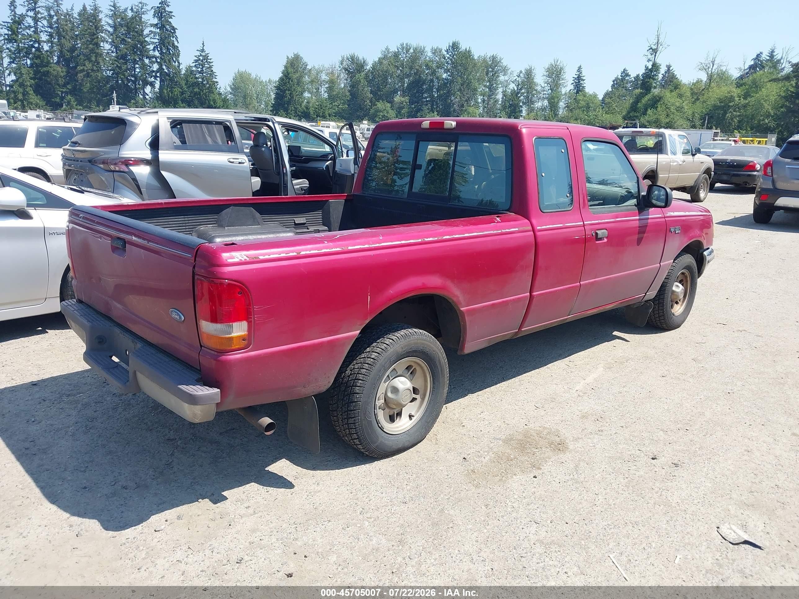 1996 Ford Ranger Super Cab Red vin: 1FTCR14X1TPB27349