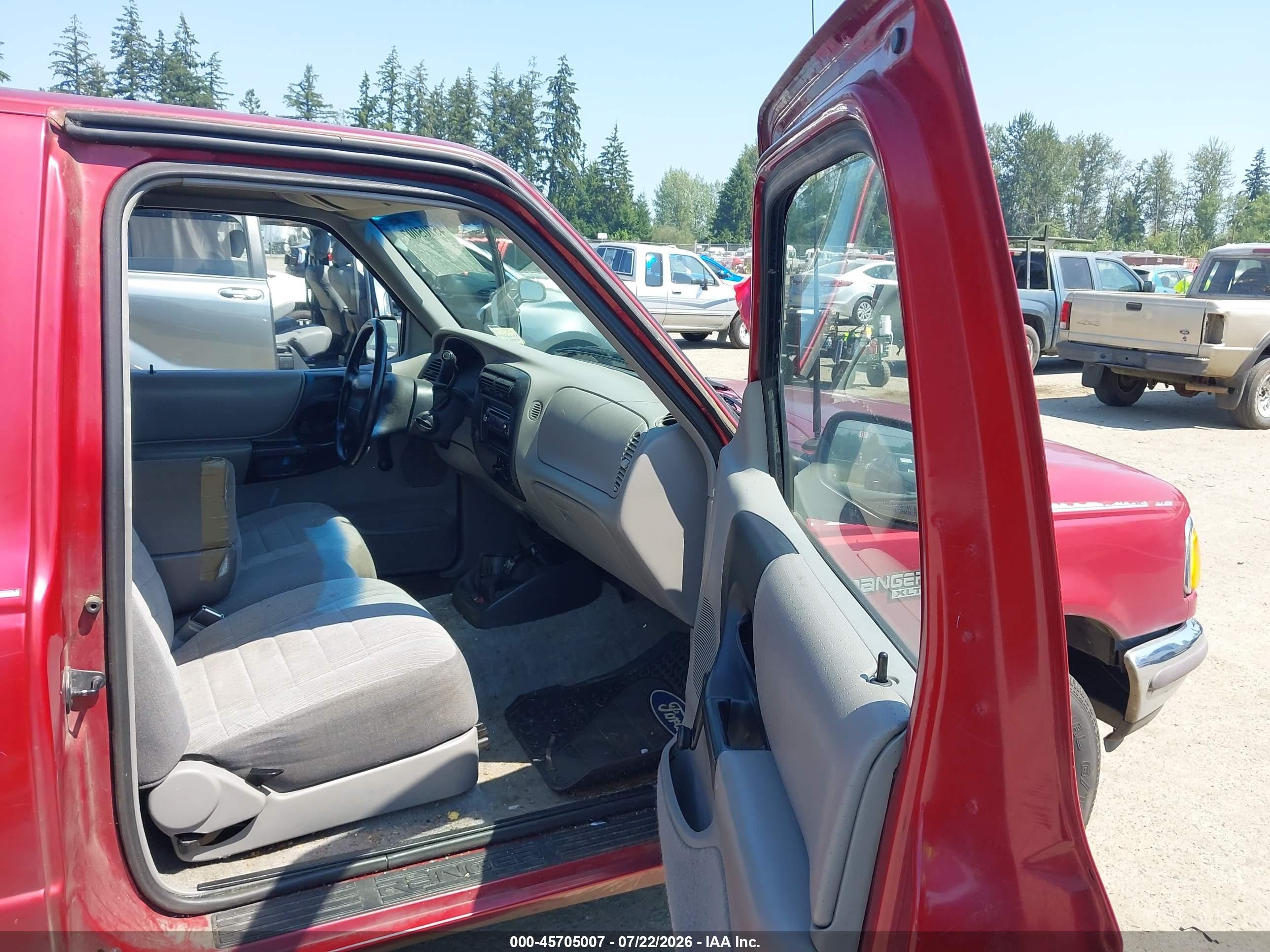 1996 Ford Ranger Super Cab Red vin: 1FTCR14X1TPB27349