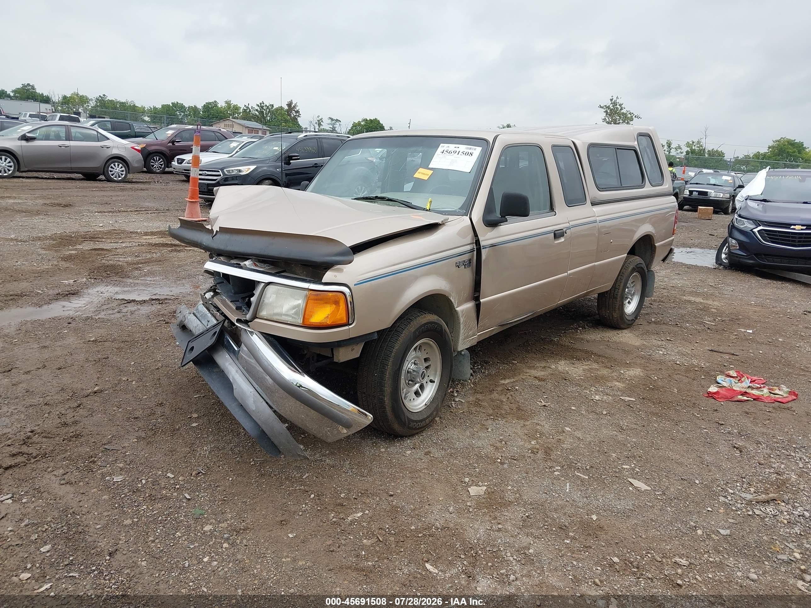 1994 Ford Ranger Super Cab Gold vin: 1FTCR14X3RPC58811
