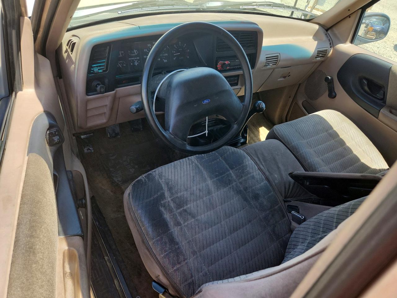 1993 Ford Ranger Super Cab Tan vin: 1FTCR14X4PPB69293