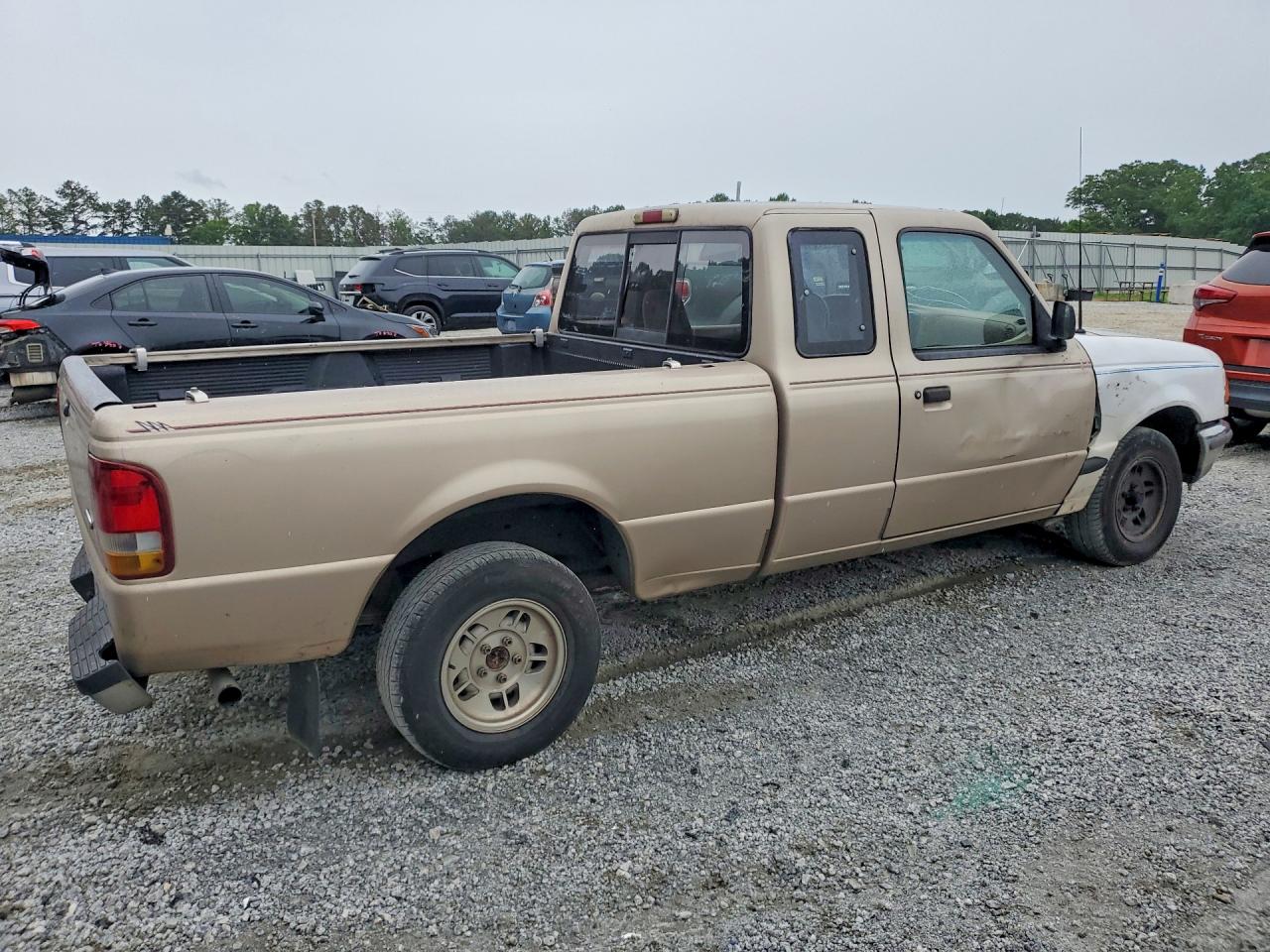 1995 Ford Ranger Super Cab Two Tone vin: 1FTCR14X5STA60549