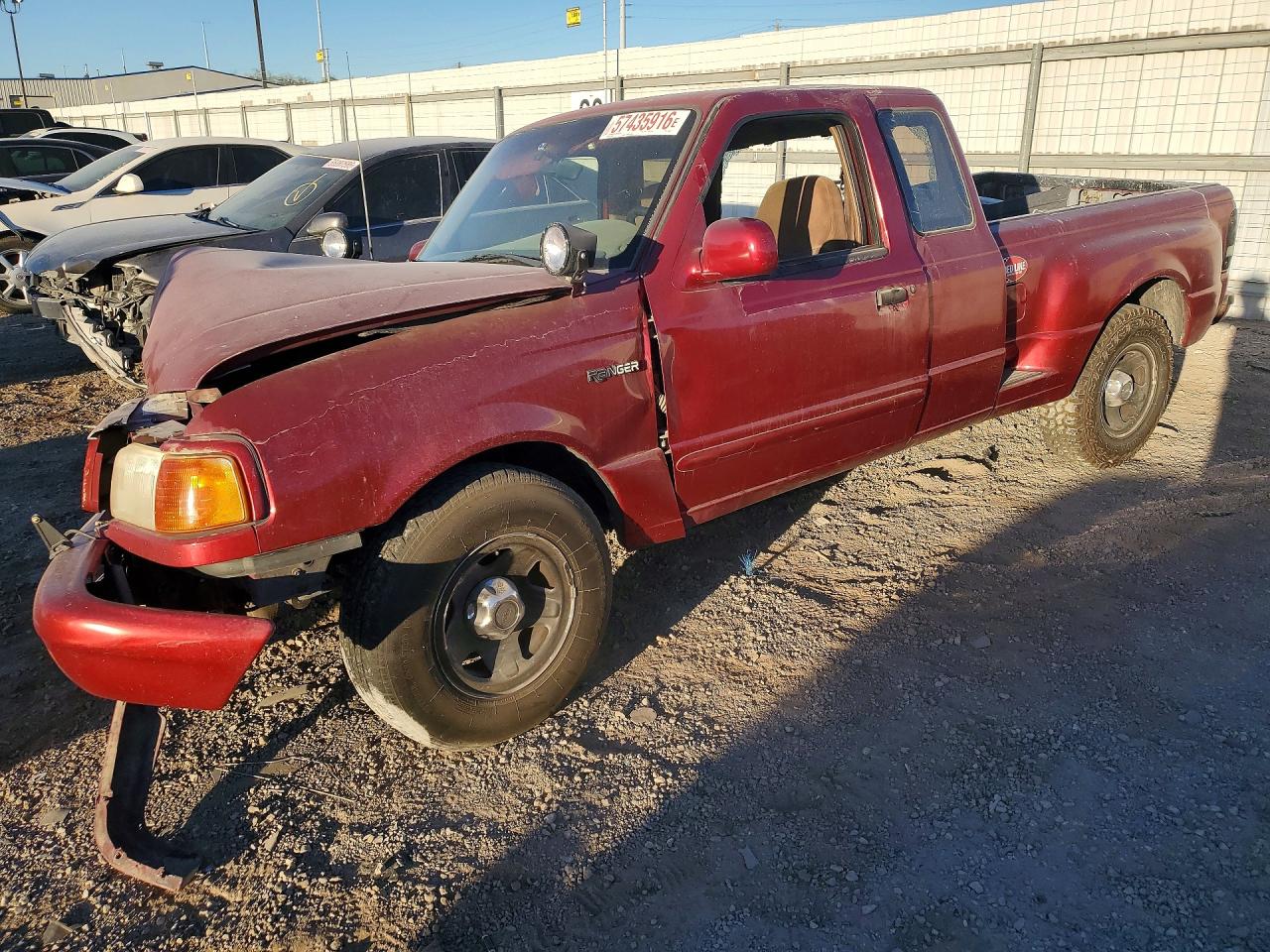 1996 Ford Ranger Super Cab Red vin: 1FTCR14X5TPA34463