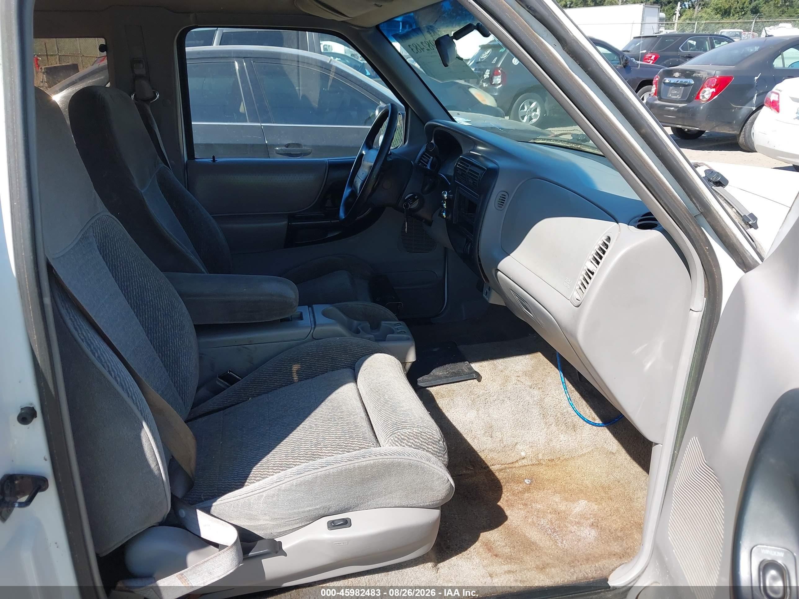 1996 Ford Ranger Super Cab White vin: 1FTCR14X5TPA93299