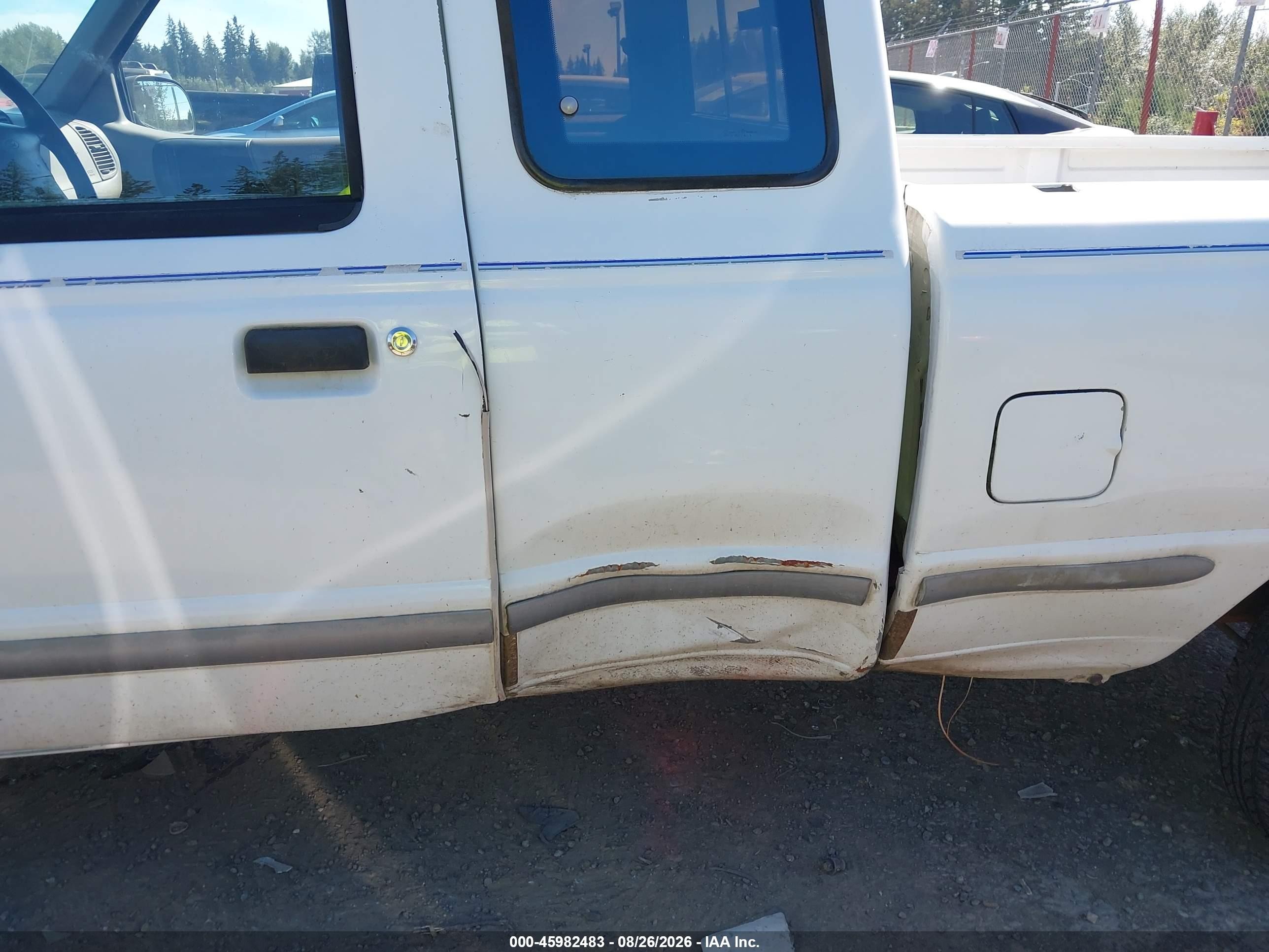 1996 Ford Ranger Super Cab White vin: 1FTCR14X5TPA93299