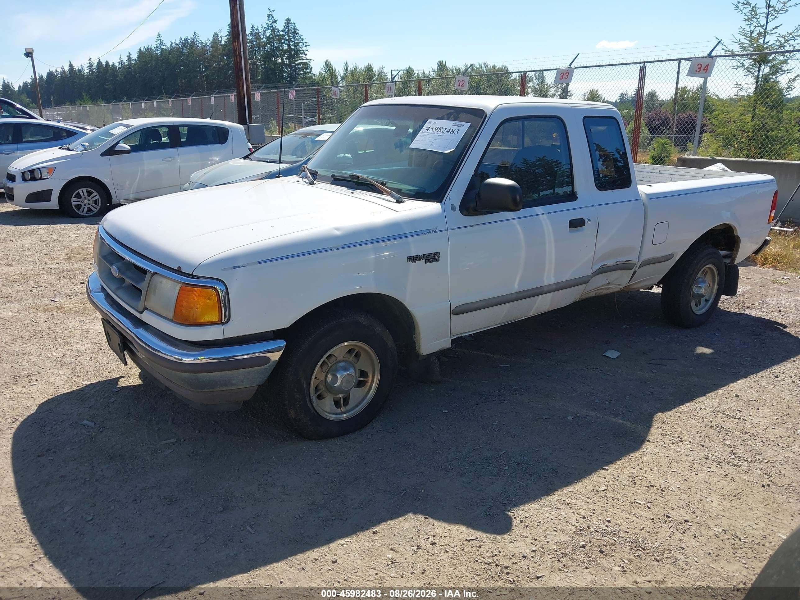 1996 Ford Ranger Super Cab White vin: 1FTCR14X5TPA93299